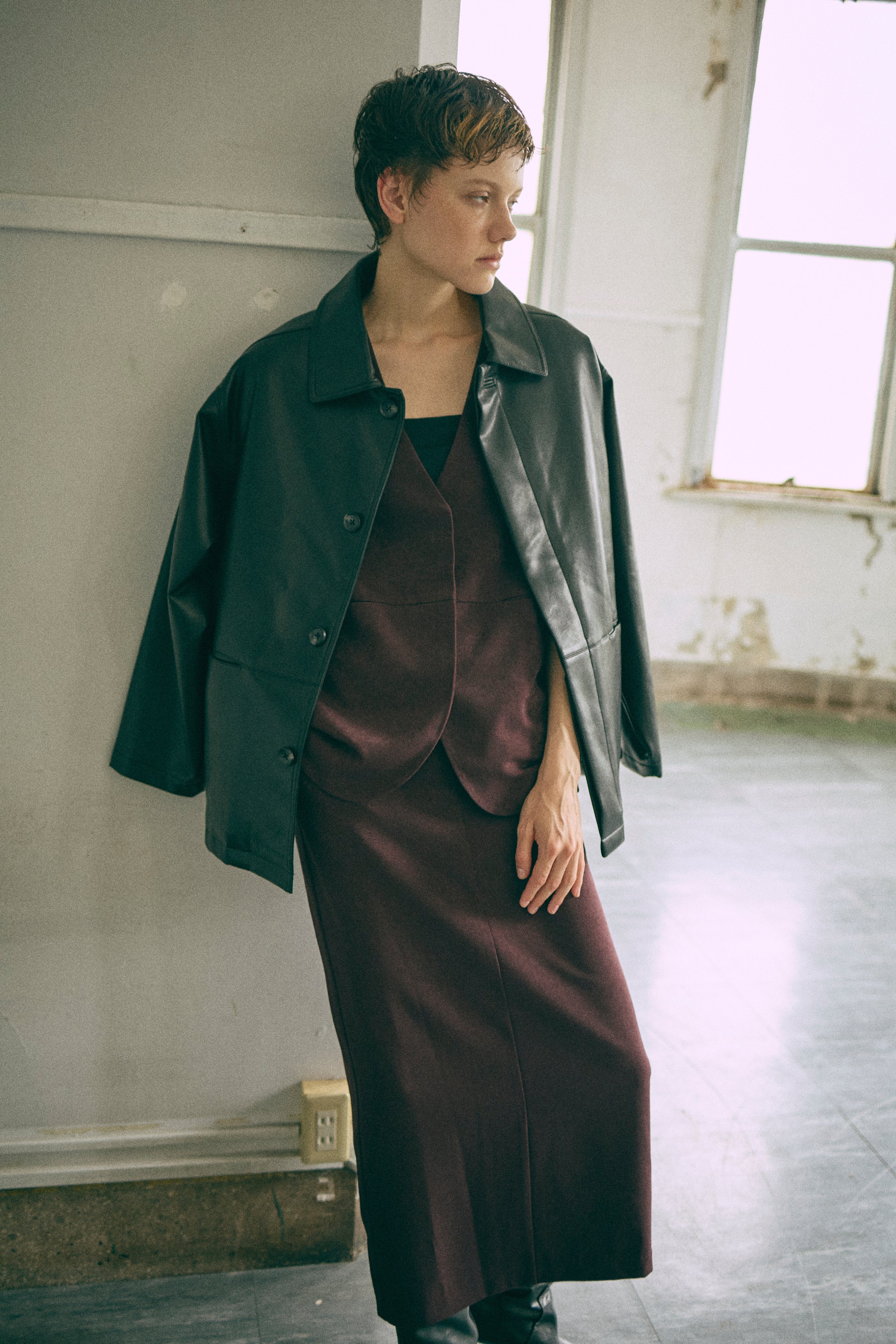【Set Up】Faux Suede Straight Skirt