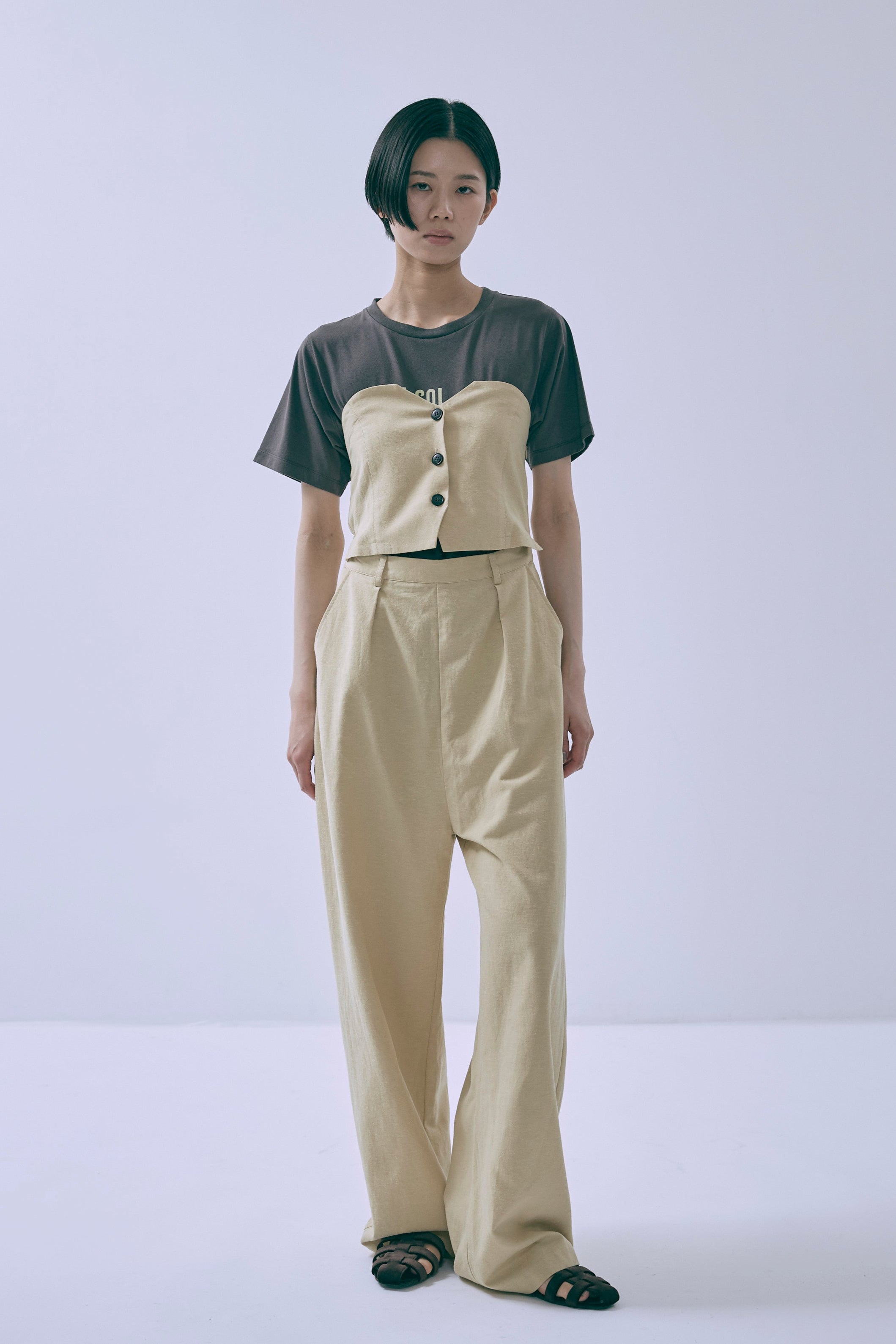 着用カラー:チャコール モデル身長:170cm