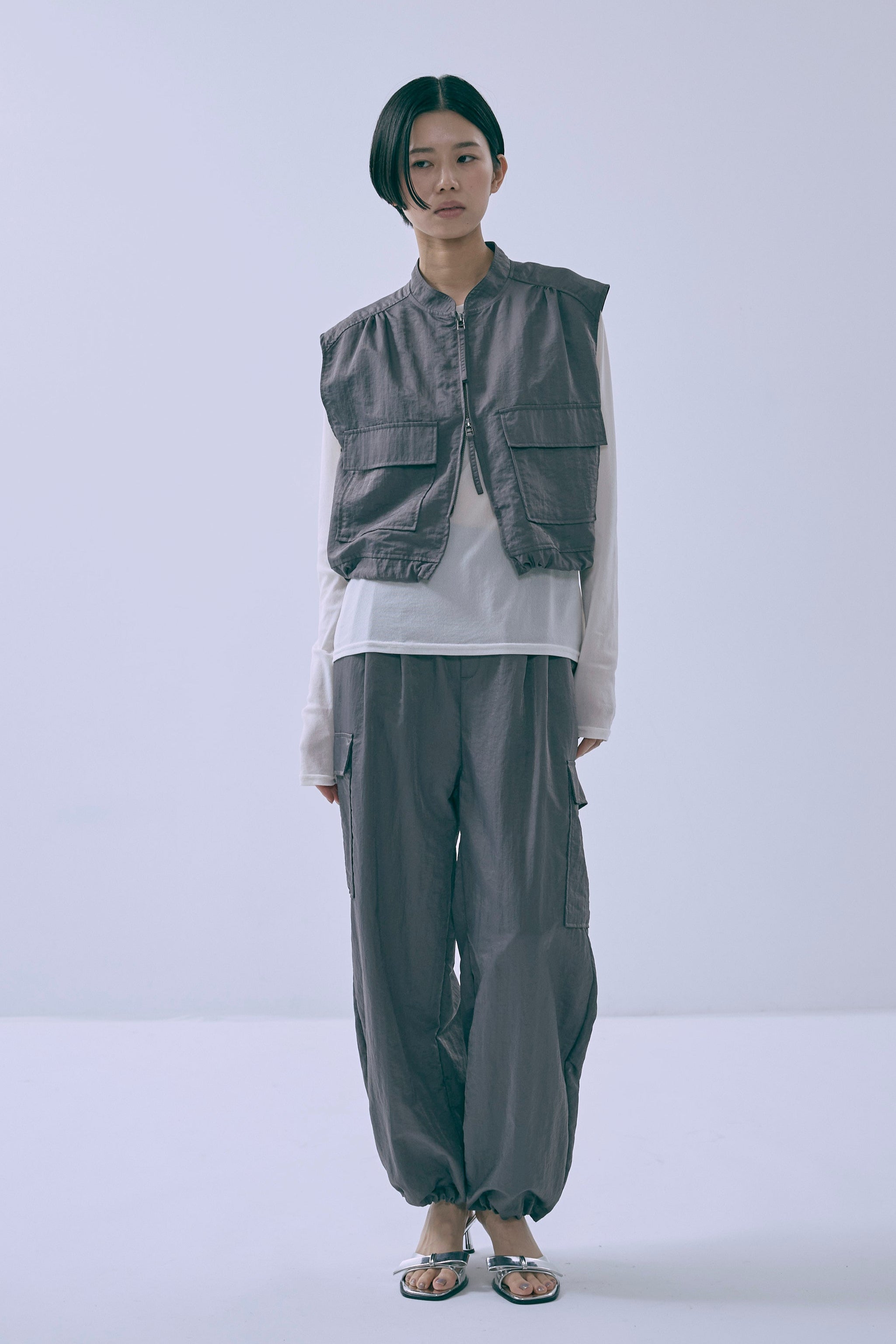 着用カラー:グレー モデル身長:170cm