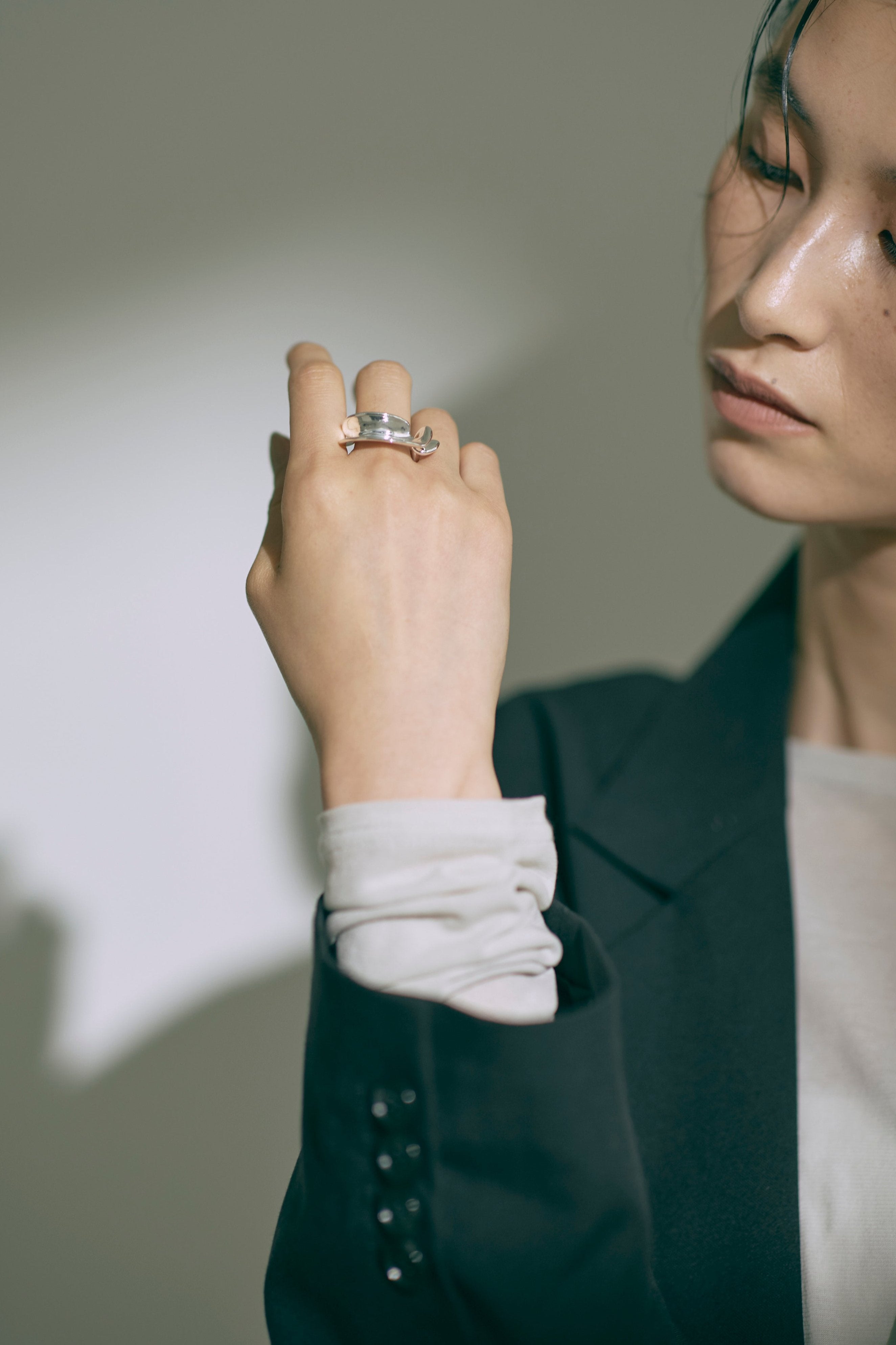 着用カラー:グレージュ モデル身長:170cm