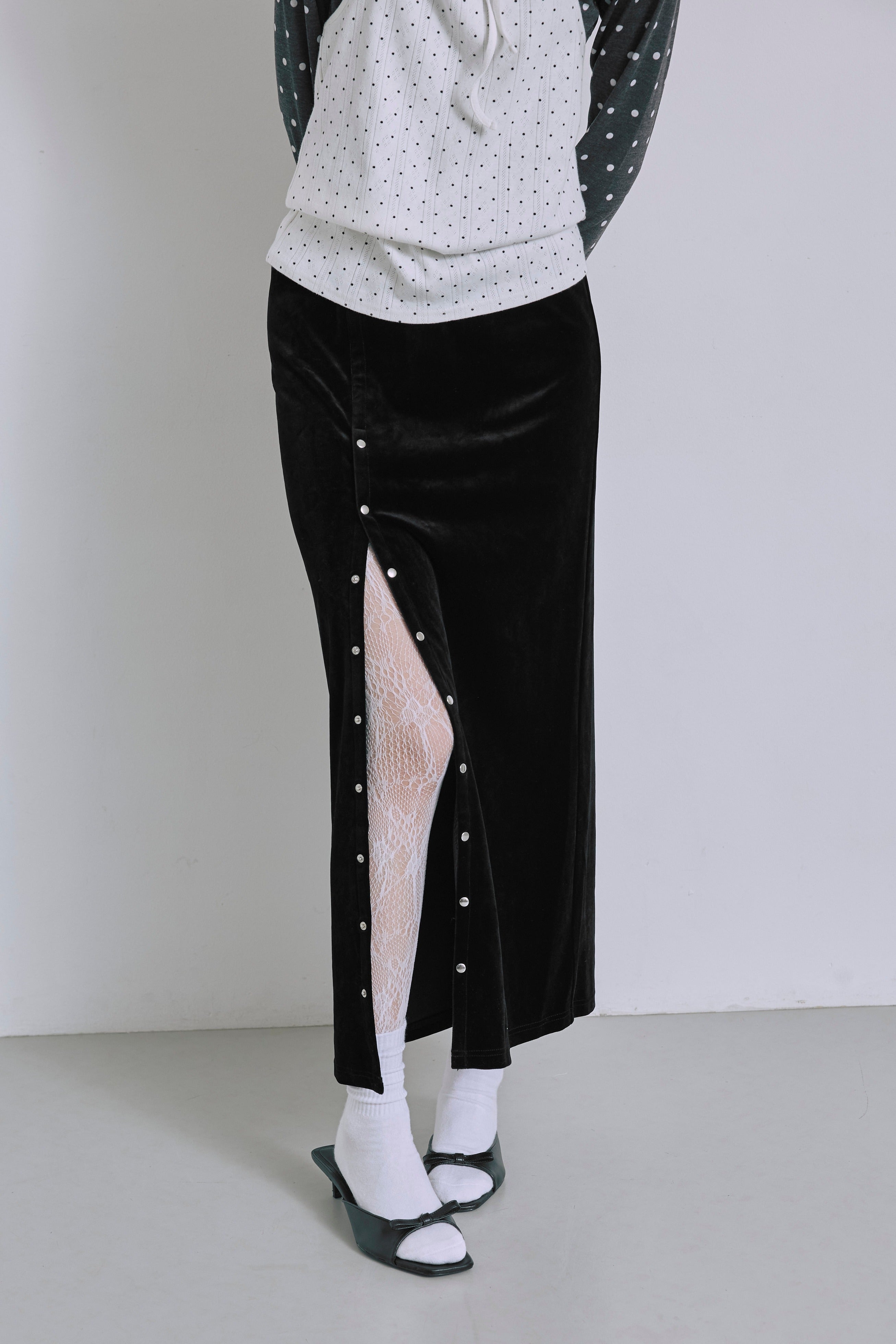Velour Snap-Detail I-Line Skirt