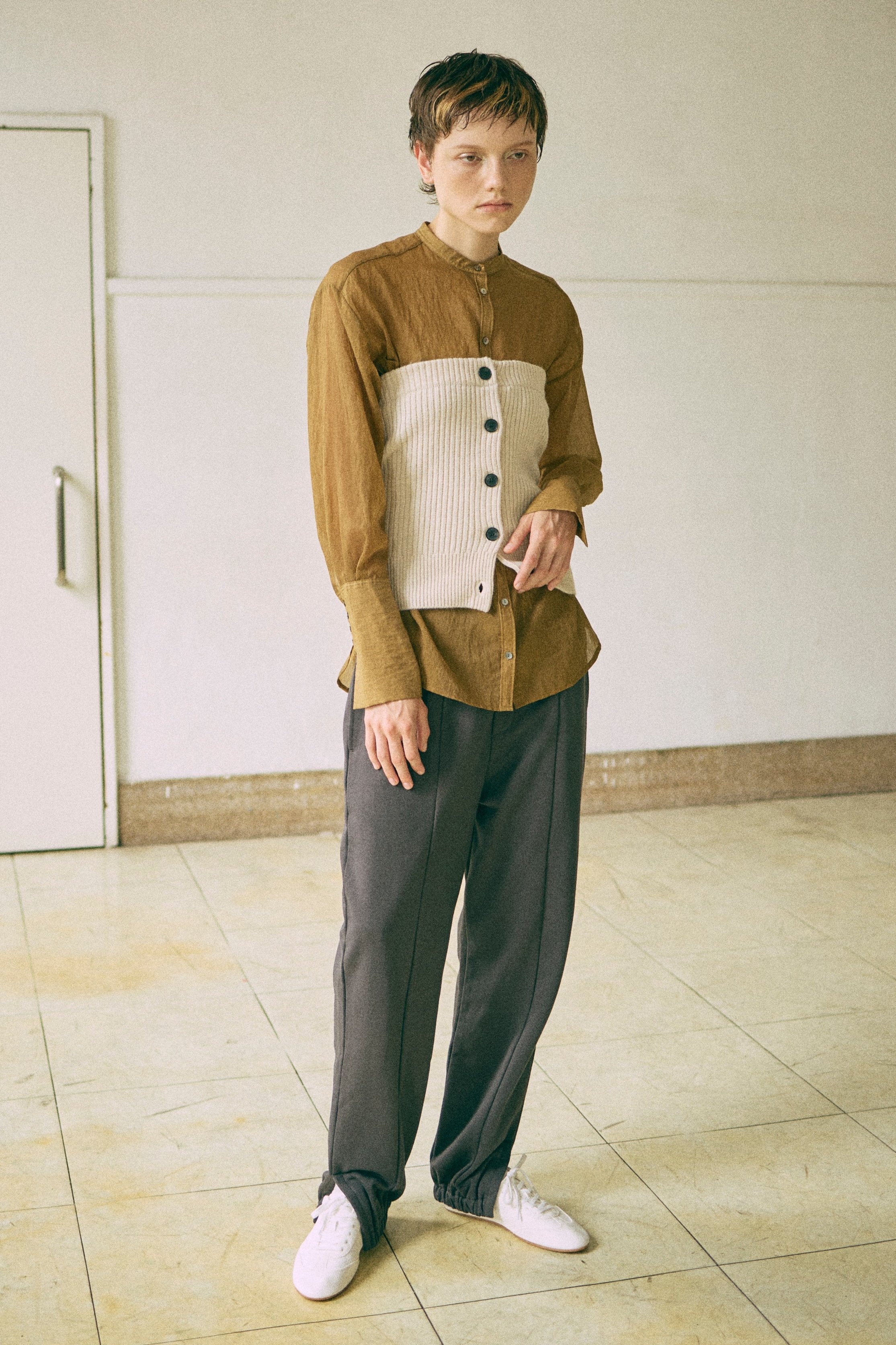 着用カラー:ライトベージュ モデル身長:178cm