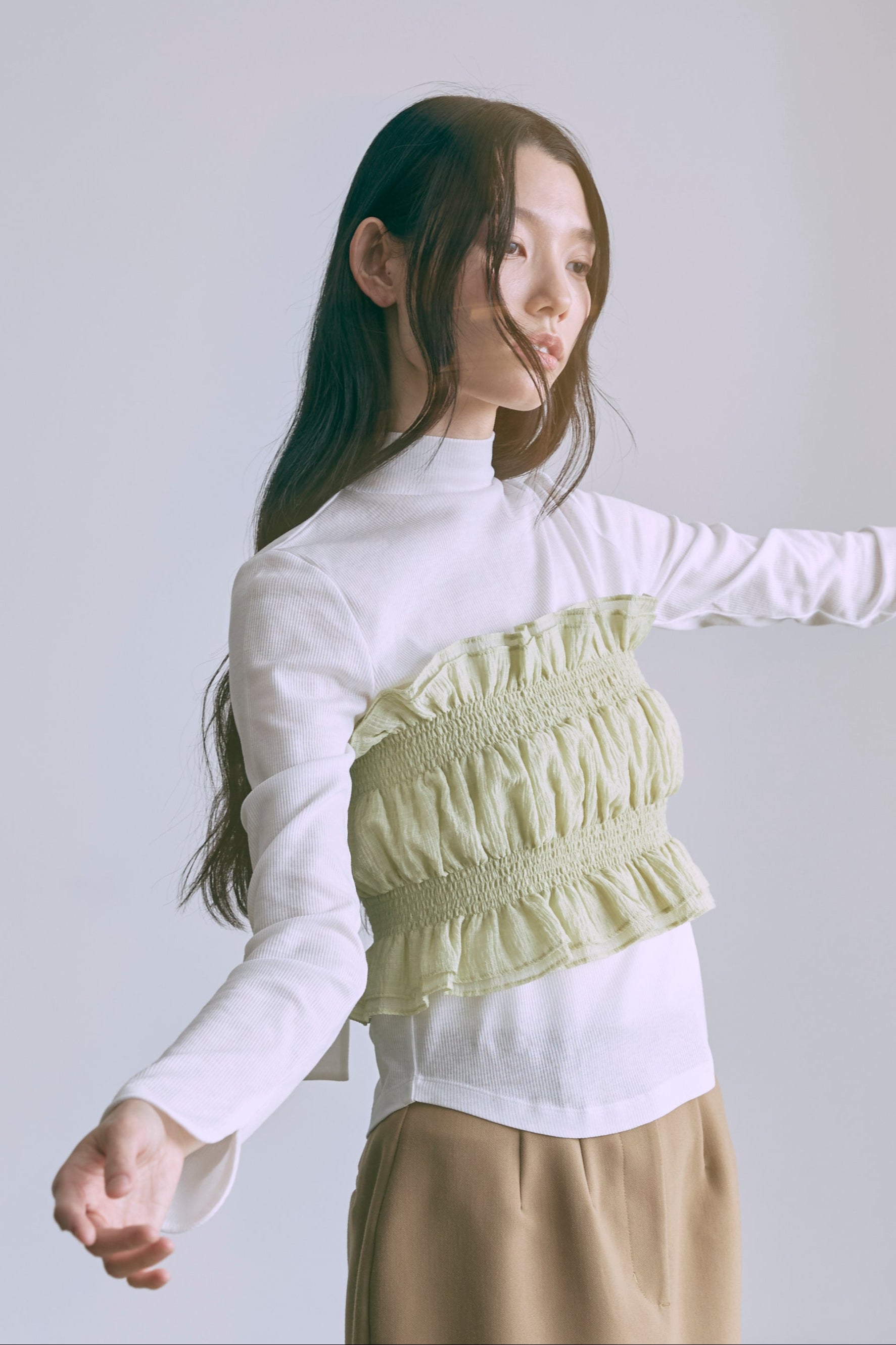 着用カラー:イエローグリーン モデル身長:174cm