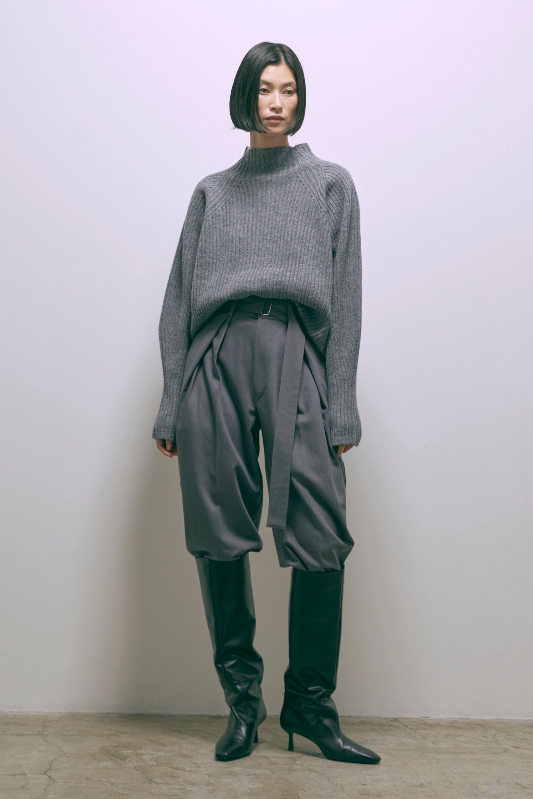 着用カラー:杢グレー モデル身長:170cm