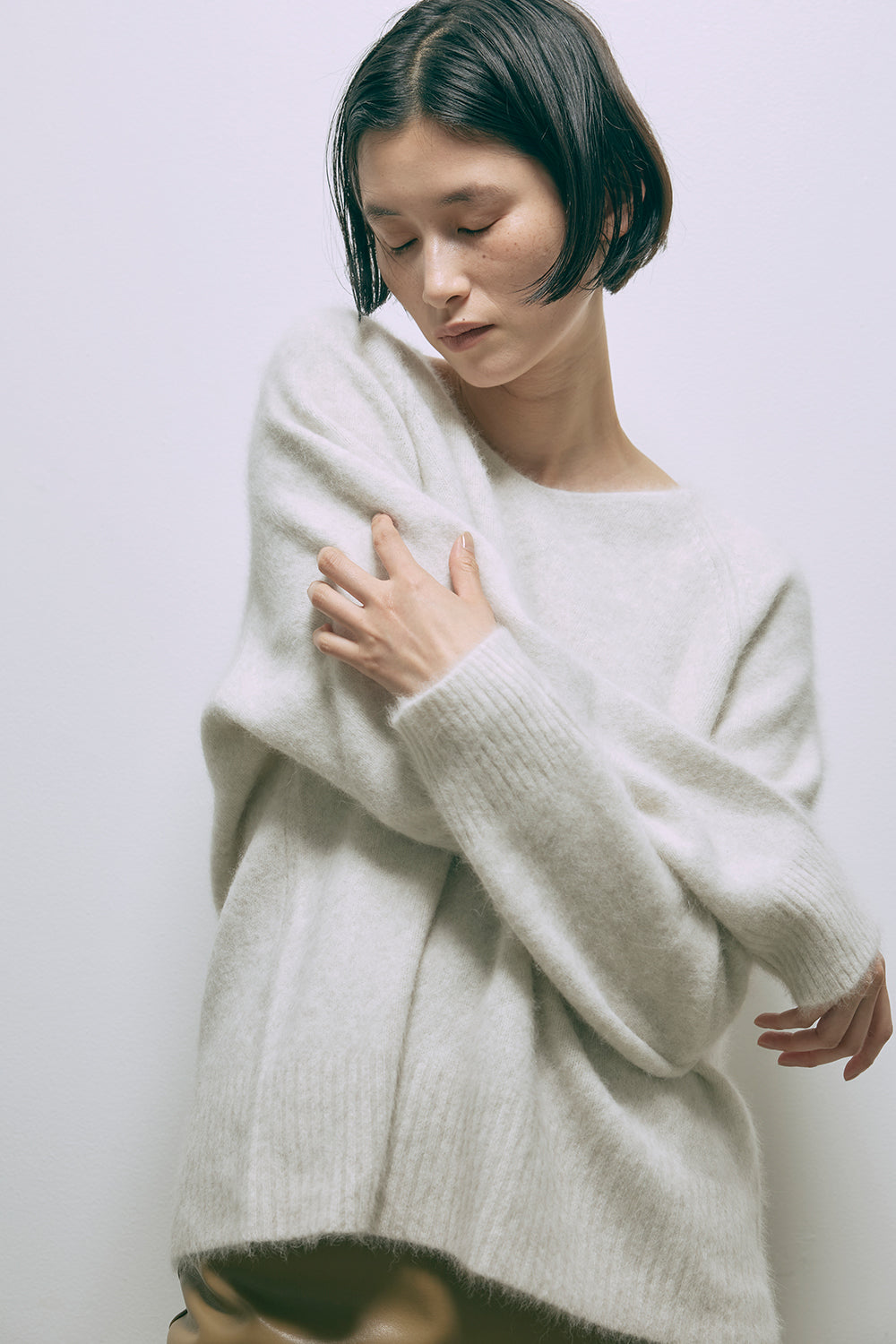 Vneck Fox Over Knit オートミール model:170cm ANDO