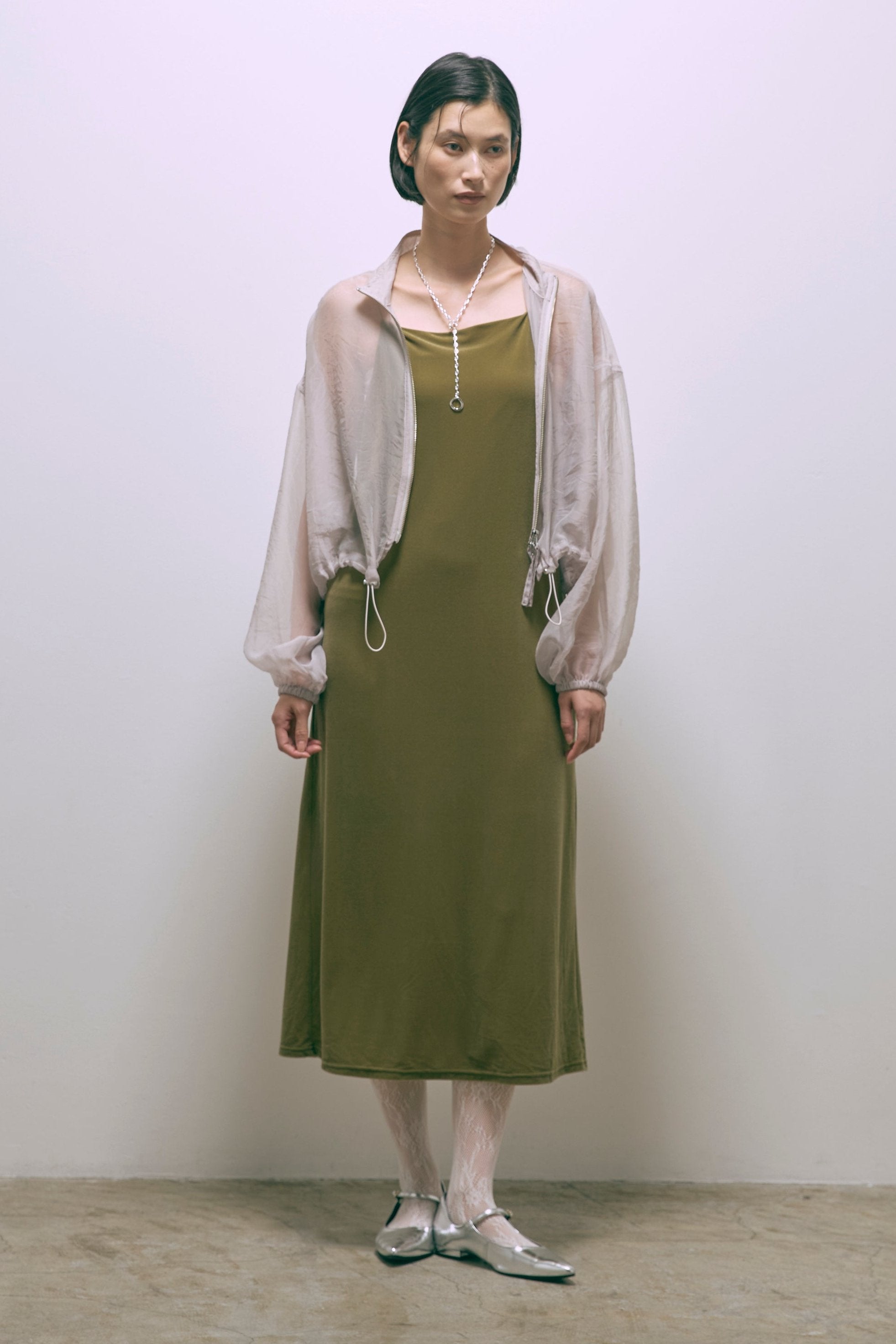 着用カラー:オートミール モデル身長:170cm