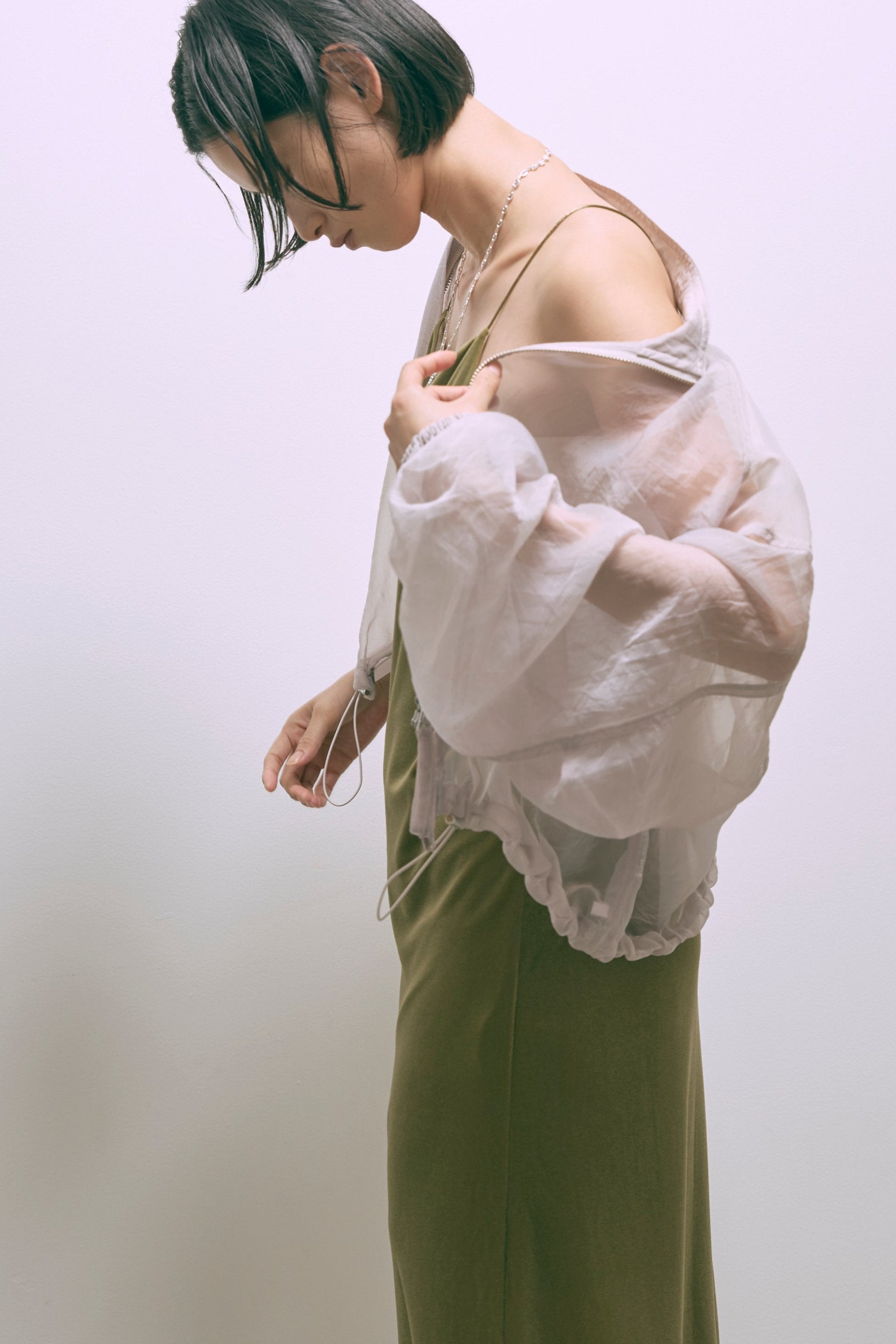 着用カラー:オートミール モデル身長:170cm