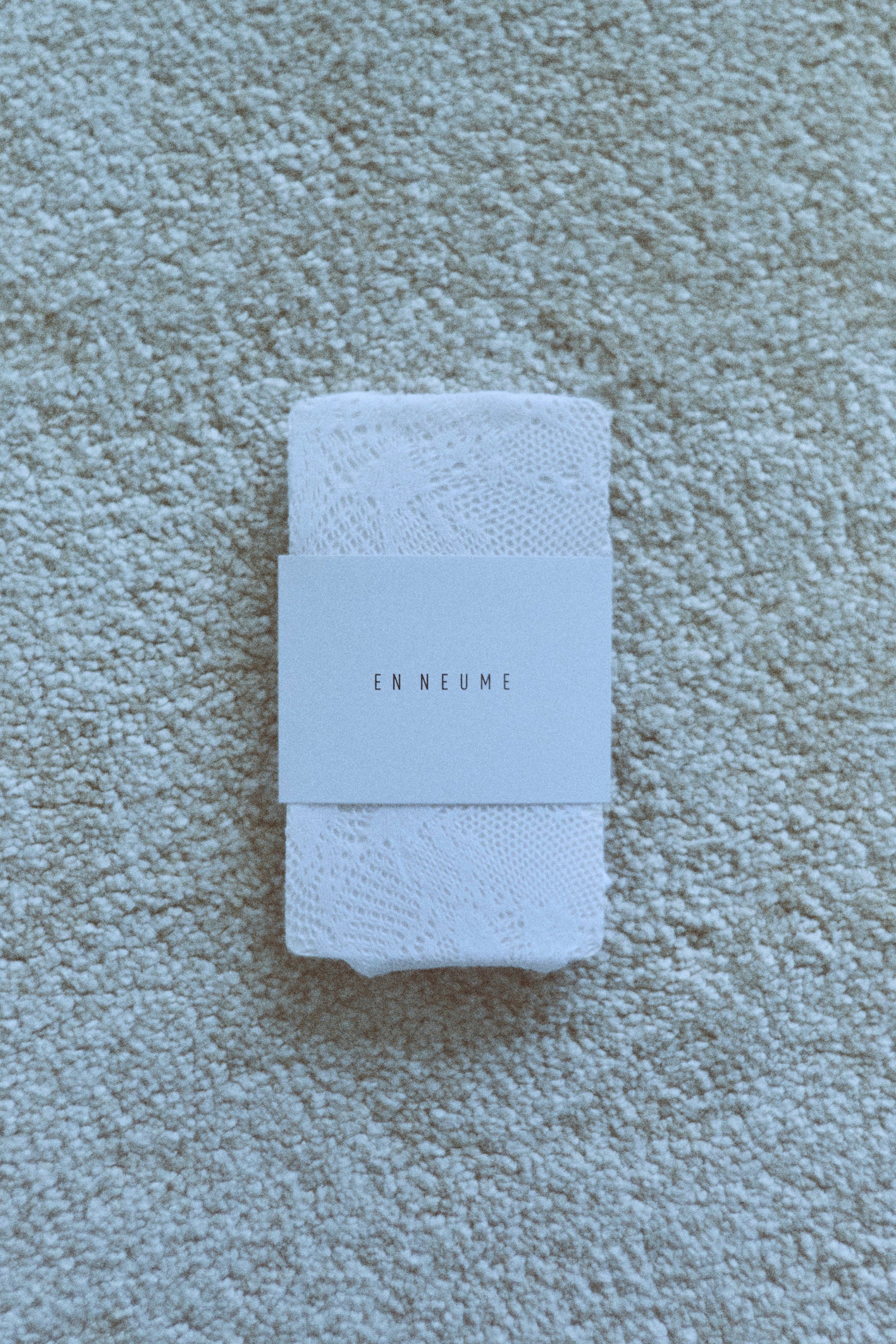 着用カラー:ホワイト