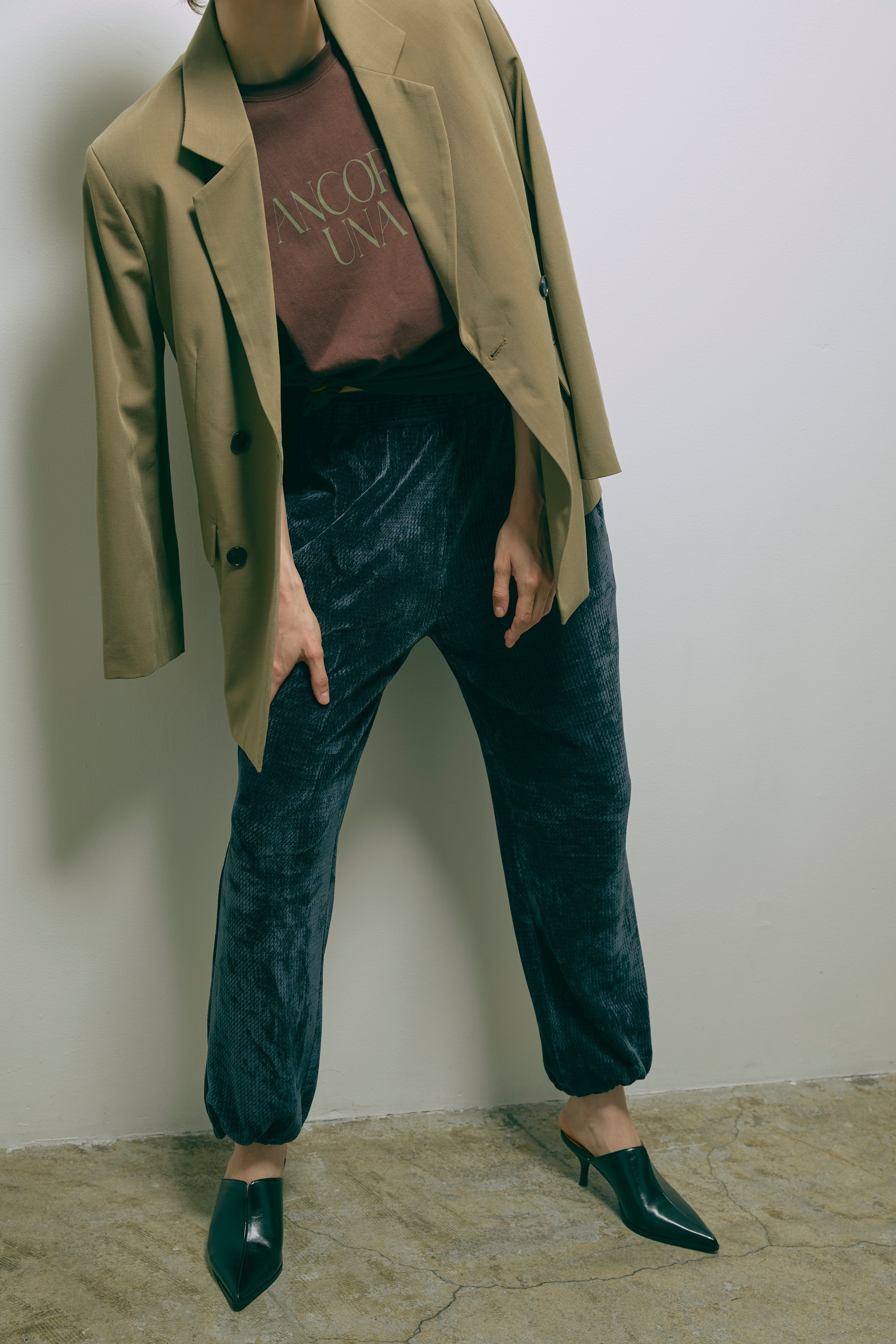 着用カラー:ネイビー モデル身長:178cm