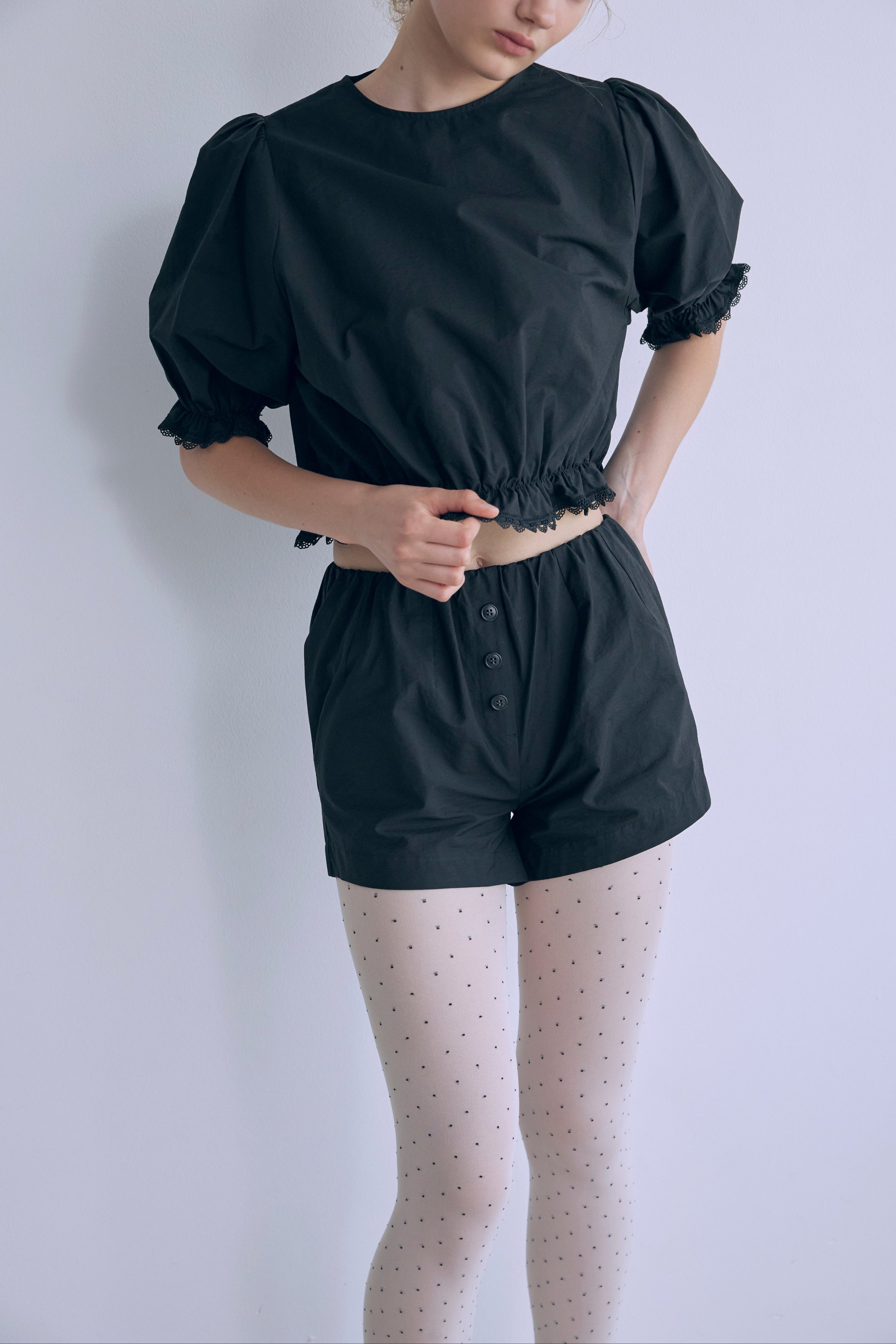 着用カラー:ブラック モデル身長:176㎝