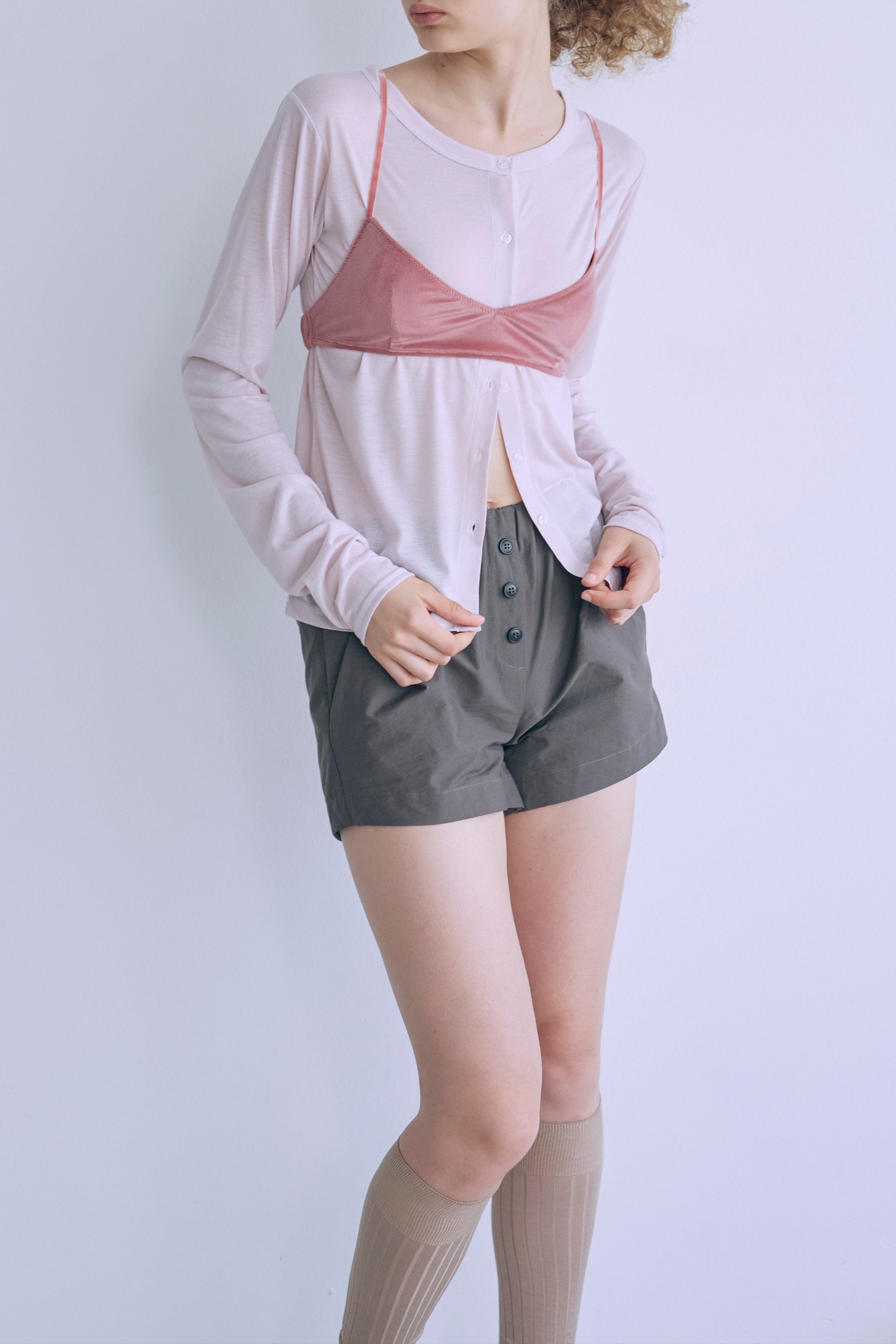 着用カラー:ピンク モデル身長:176㎝