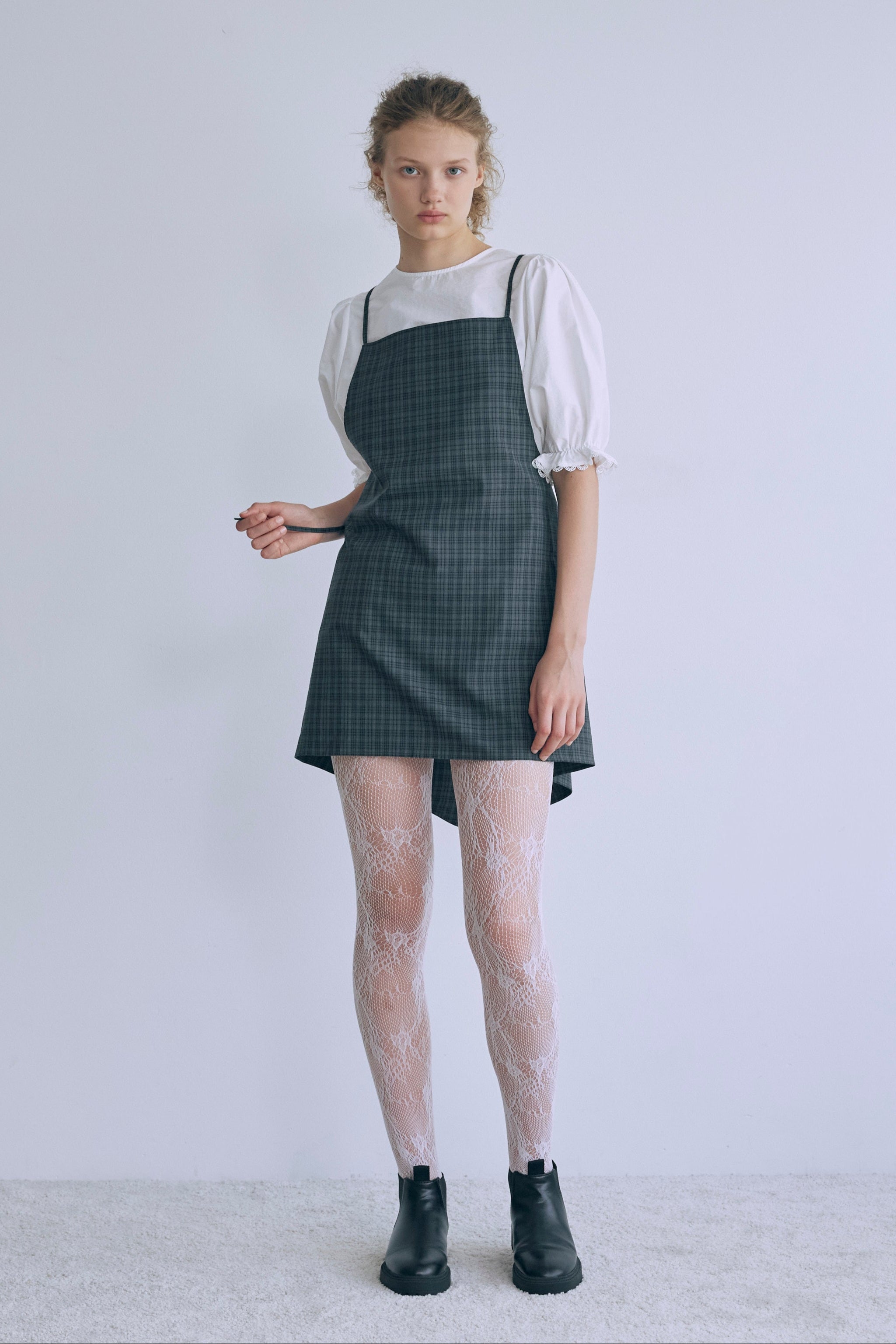 着用カラー:チャコール モデル身長:176㎝