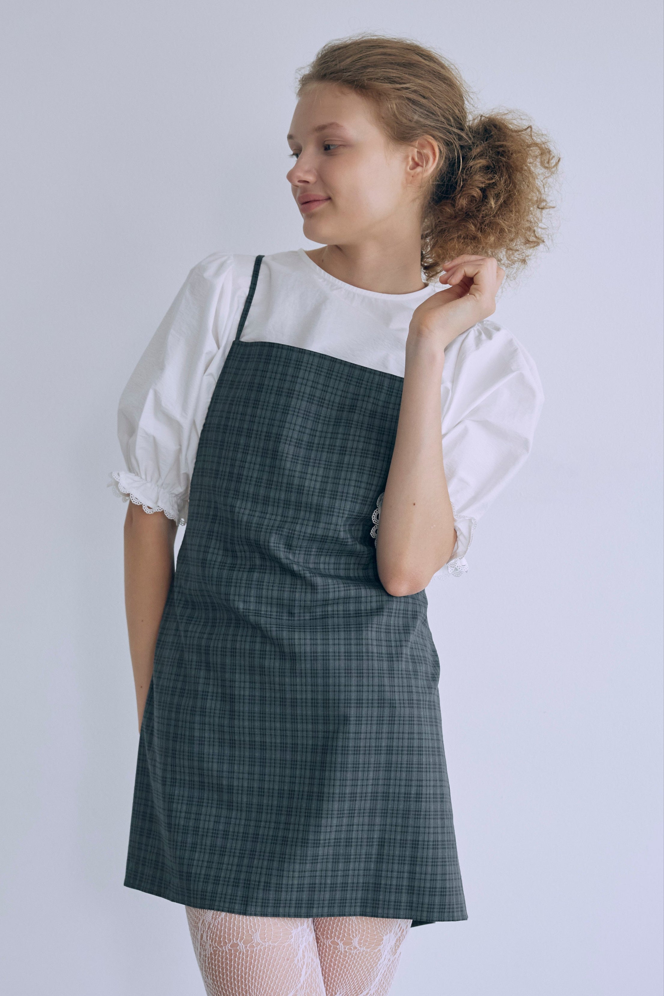 着用カラー:ホワイト モデル身長:176㎝