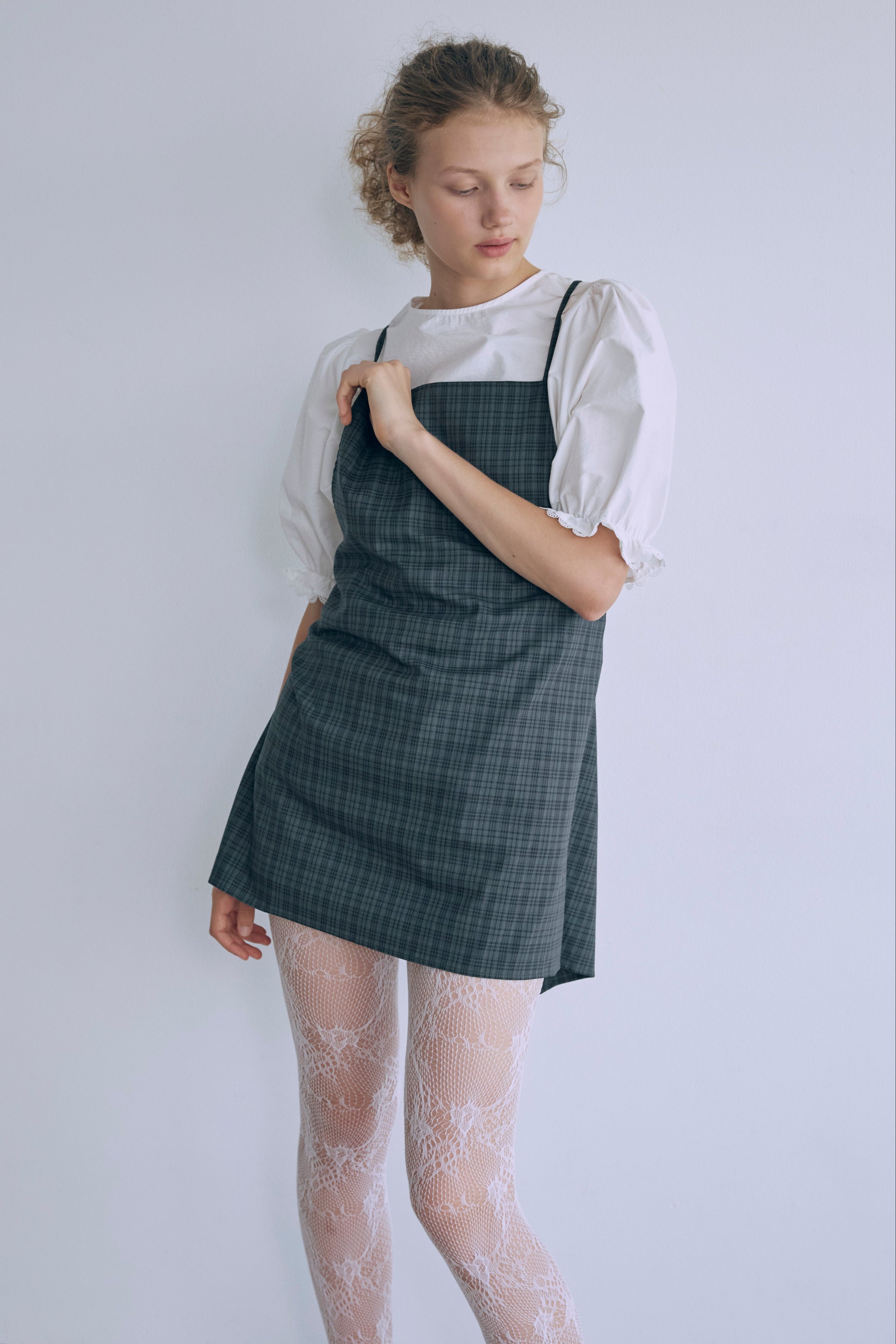 着用カラー:チャコール モデル身長:176㎝