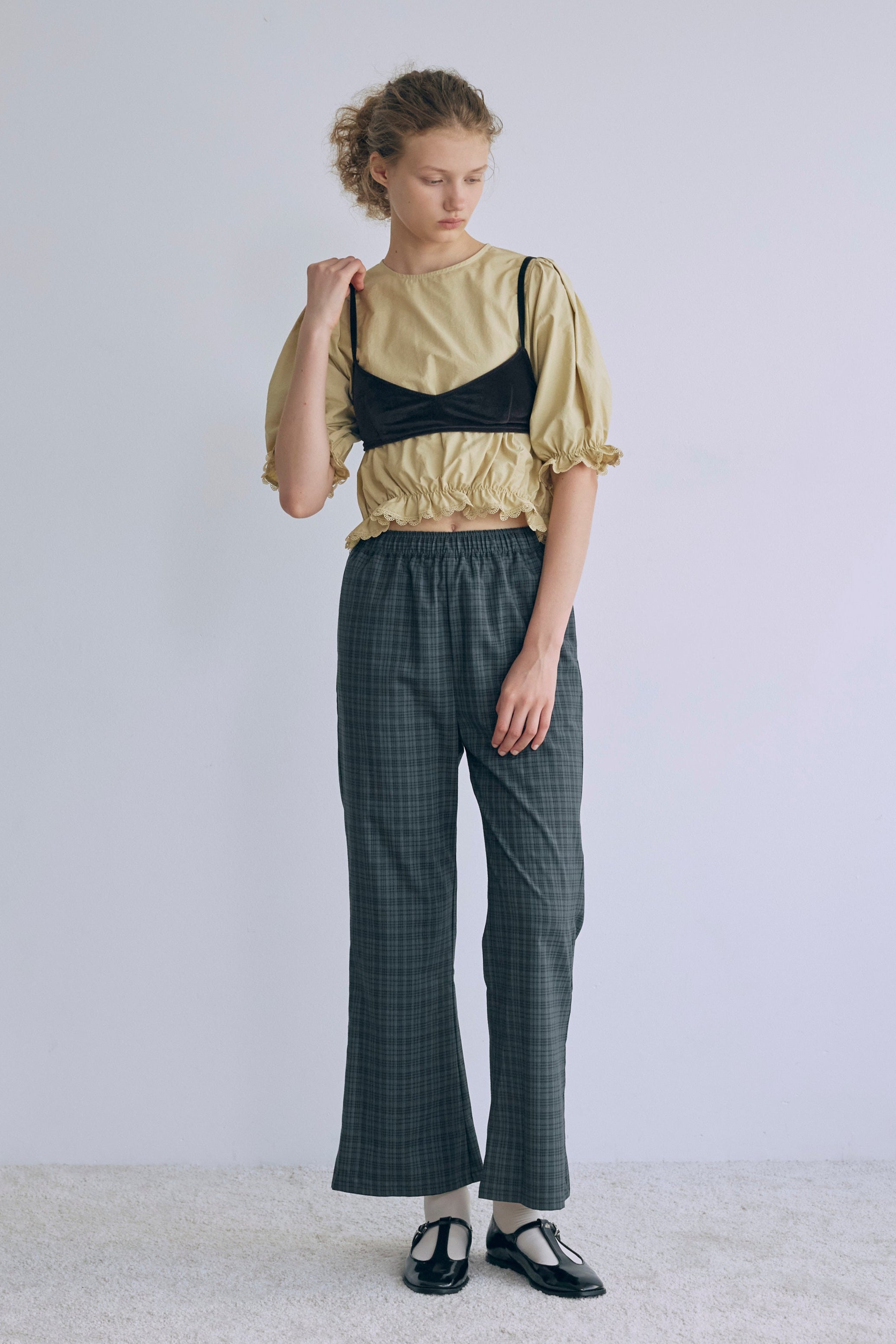 着用カラー:チャコール モデル身長:176㎝