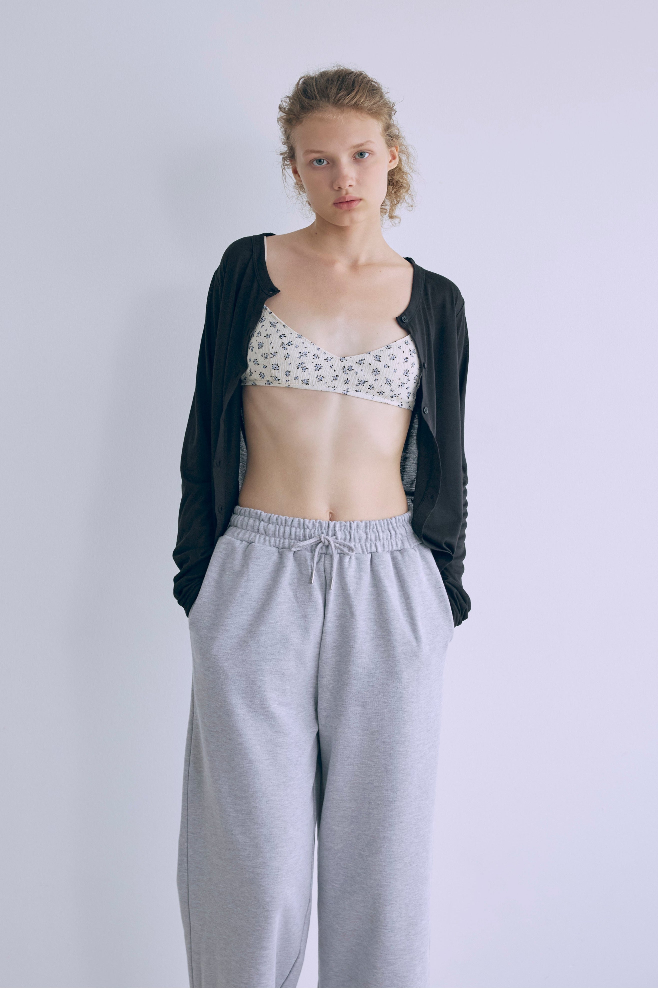 着用カラー:ブラック モデル身長:176㎝