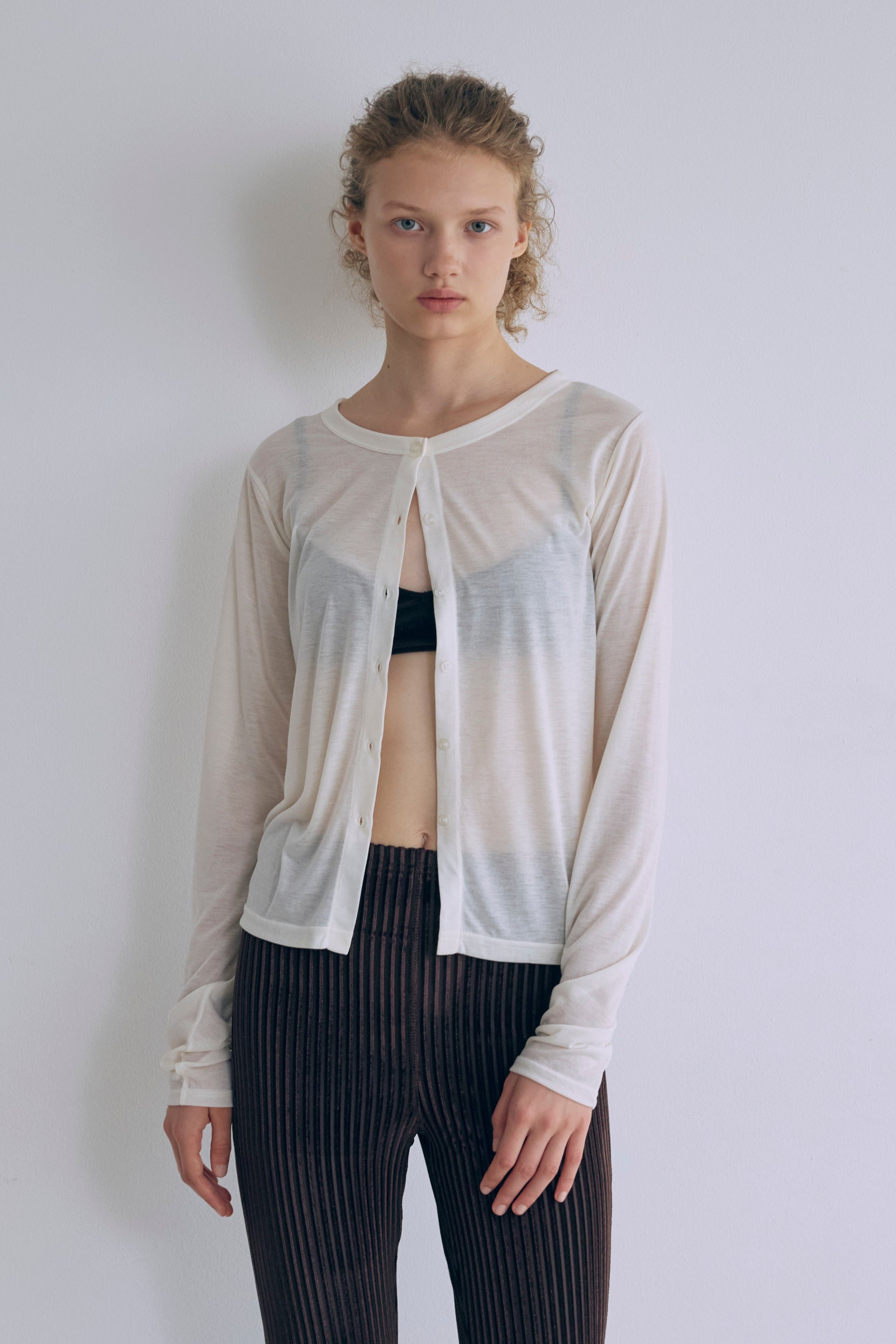 着用カラー:アイボリー モデル身長:176㎝