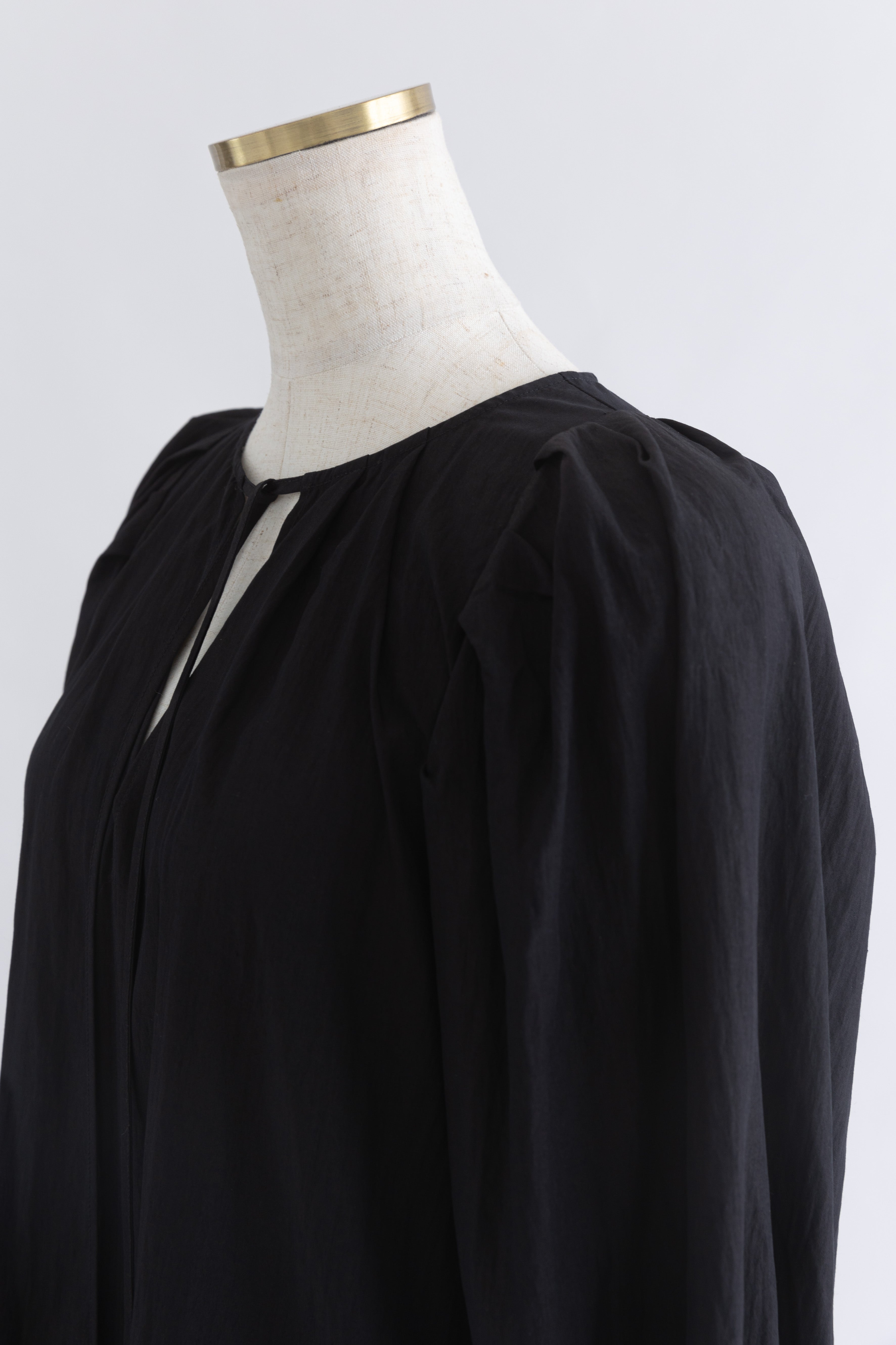 Gathered Volume Blouse