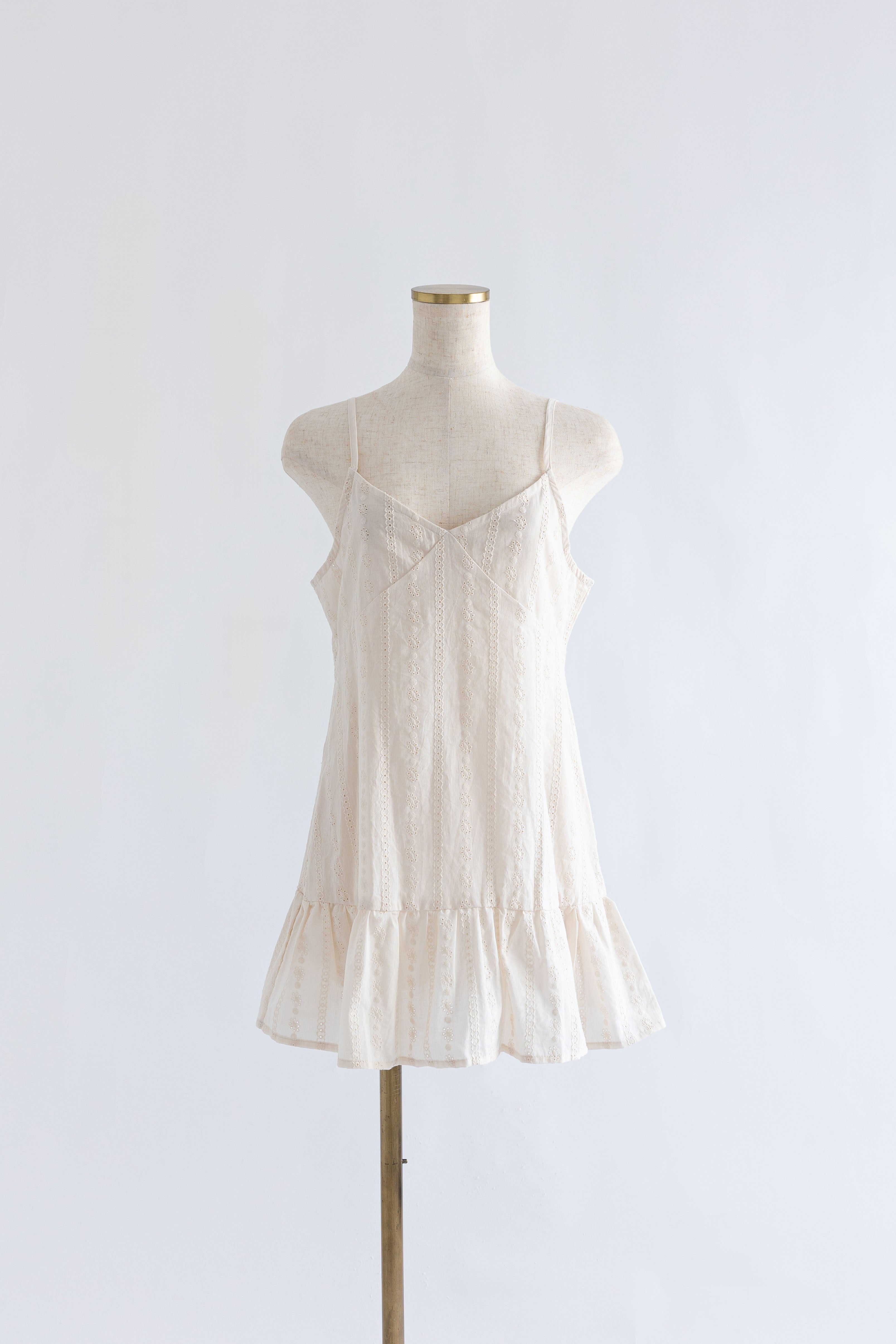 着用カラー:アイボリー