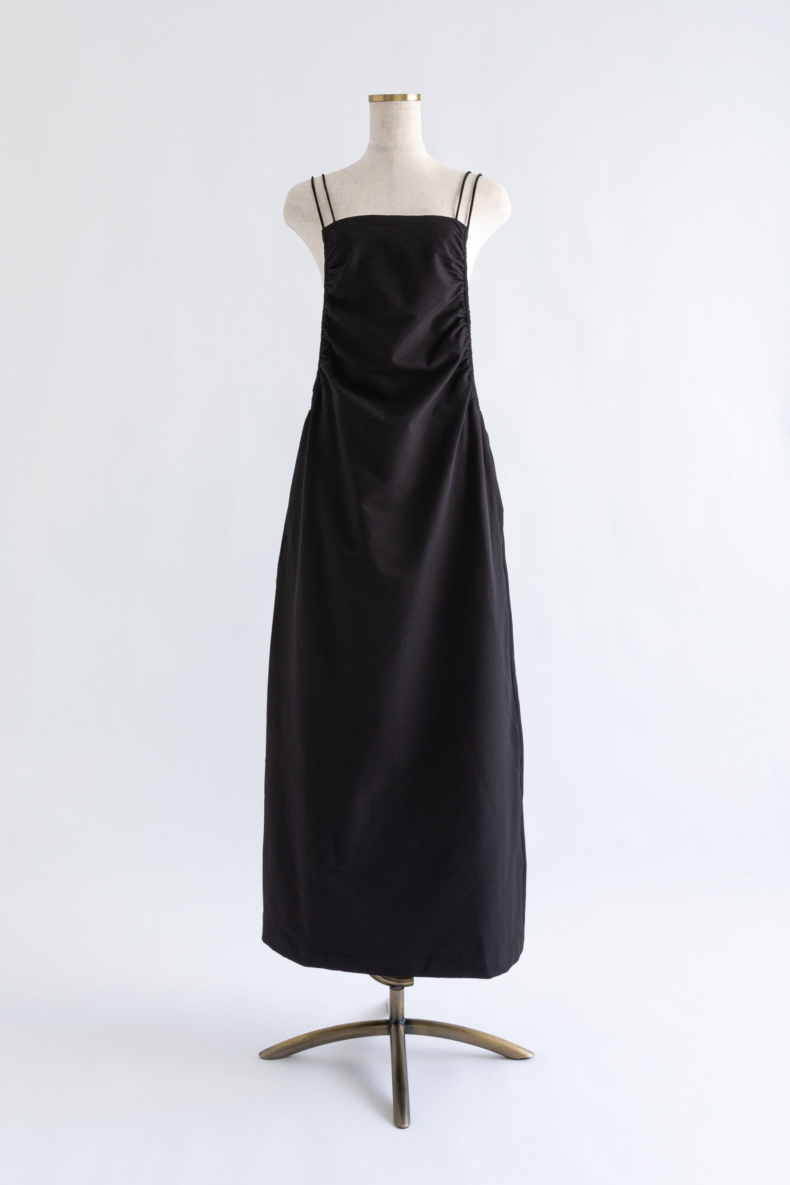 着用カラー:ブラック