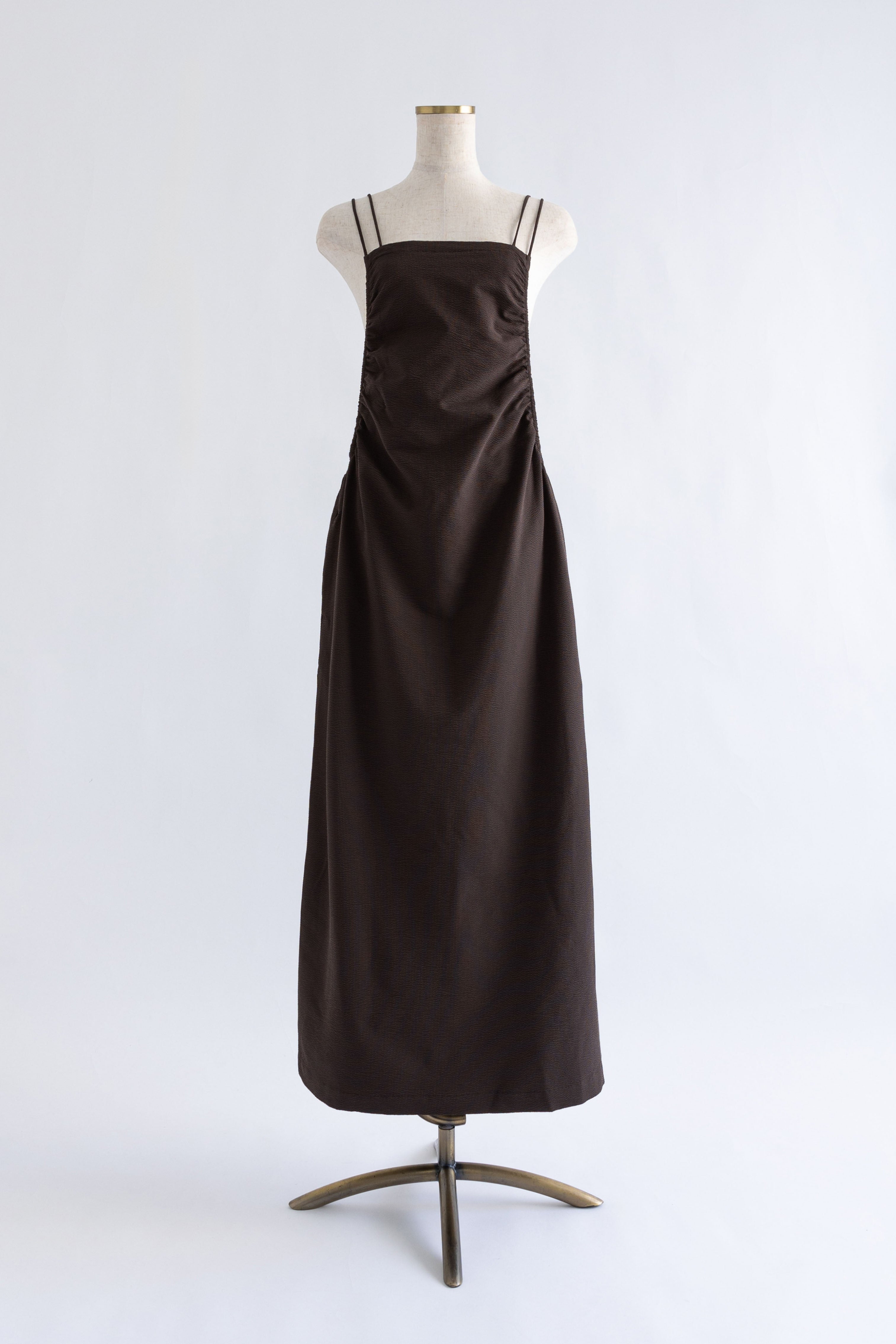 着用カラー:ブラウン