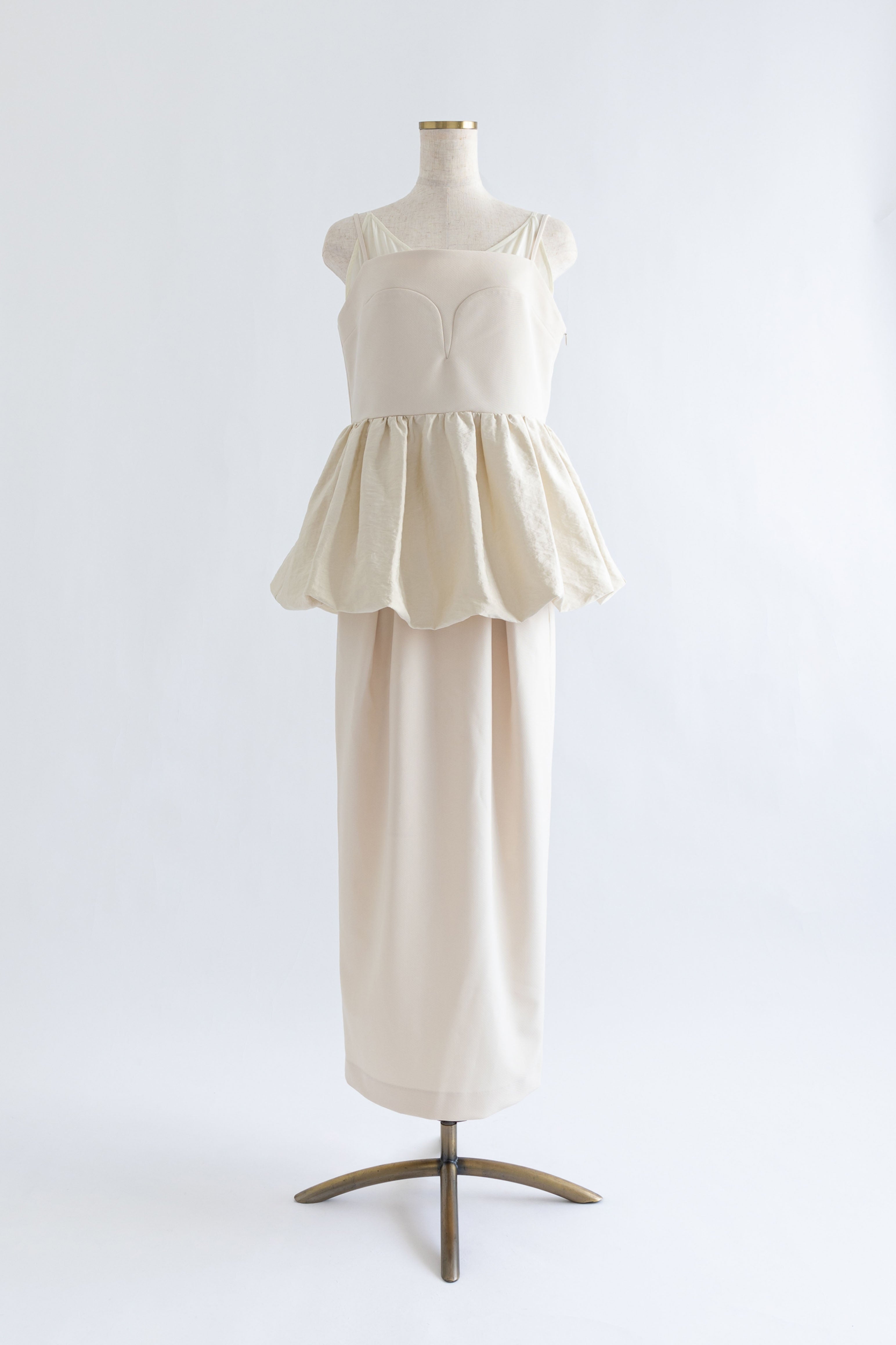 着用カラー:アイボリー