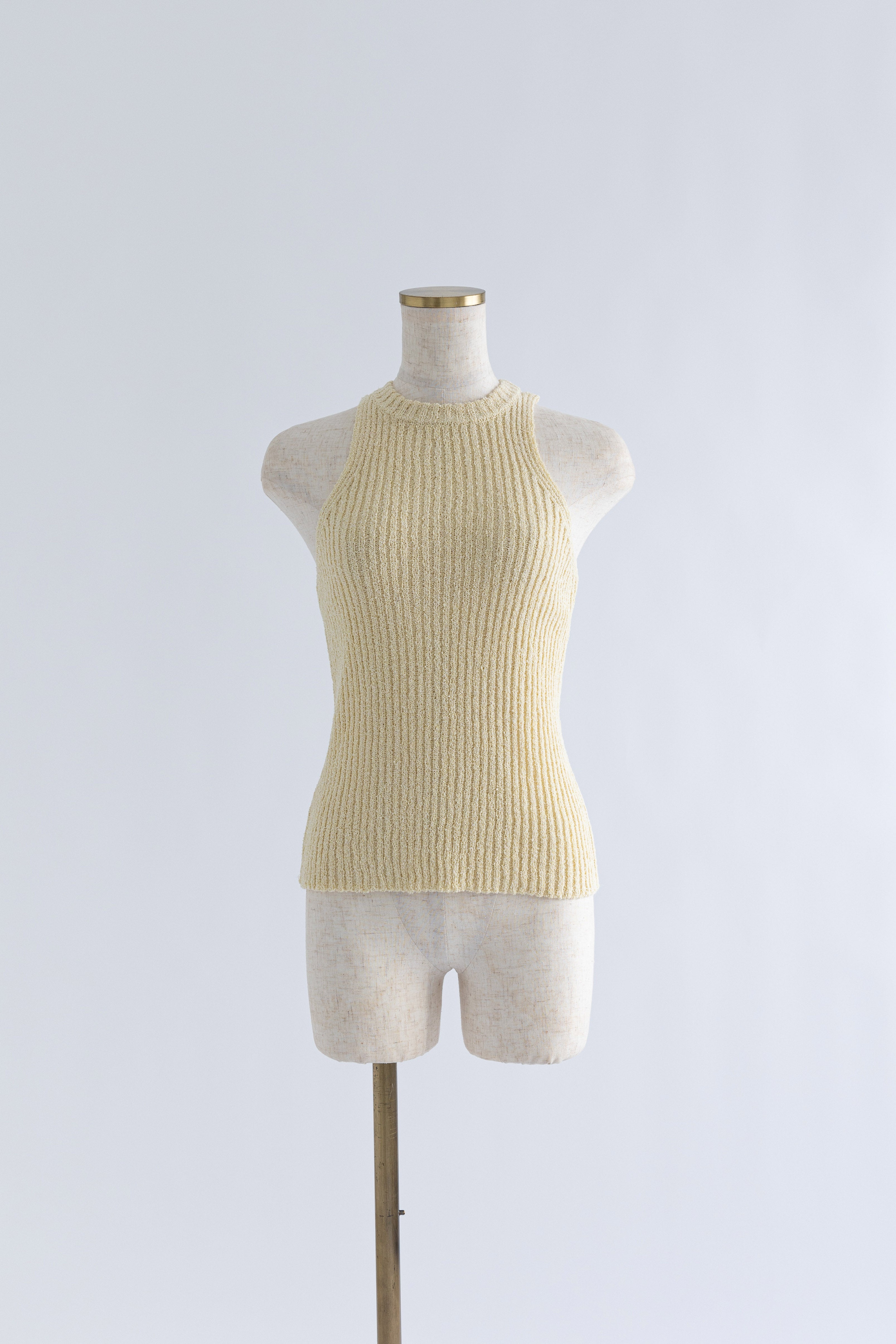 着用カラー:イエロー