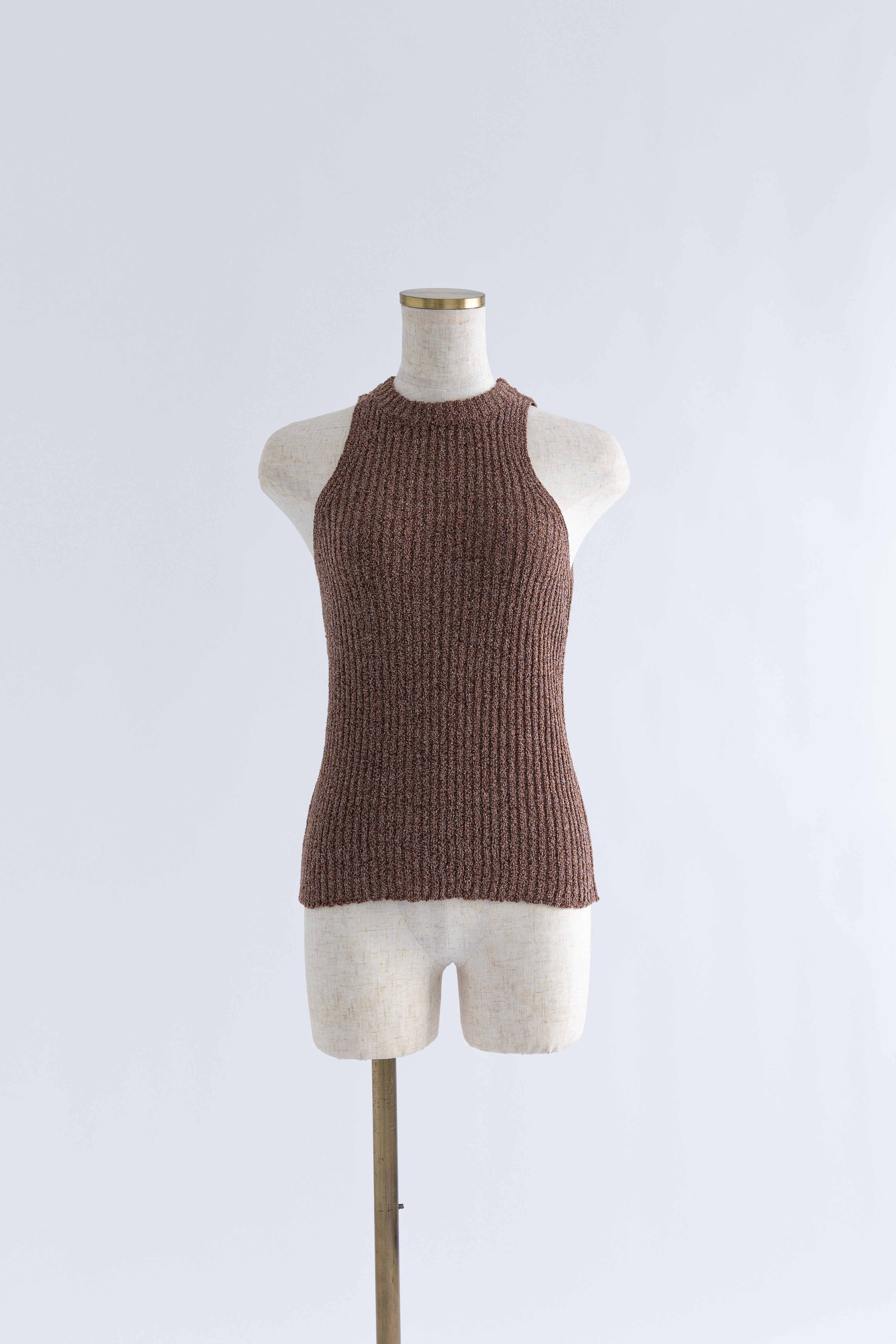 着用カラー:ブラウン