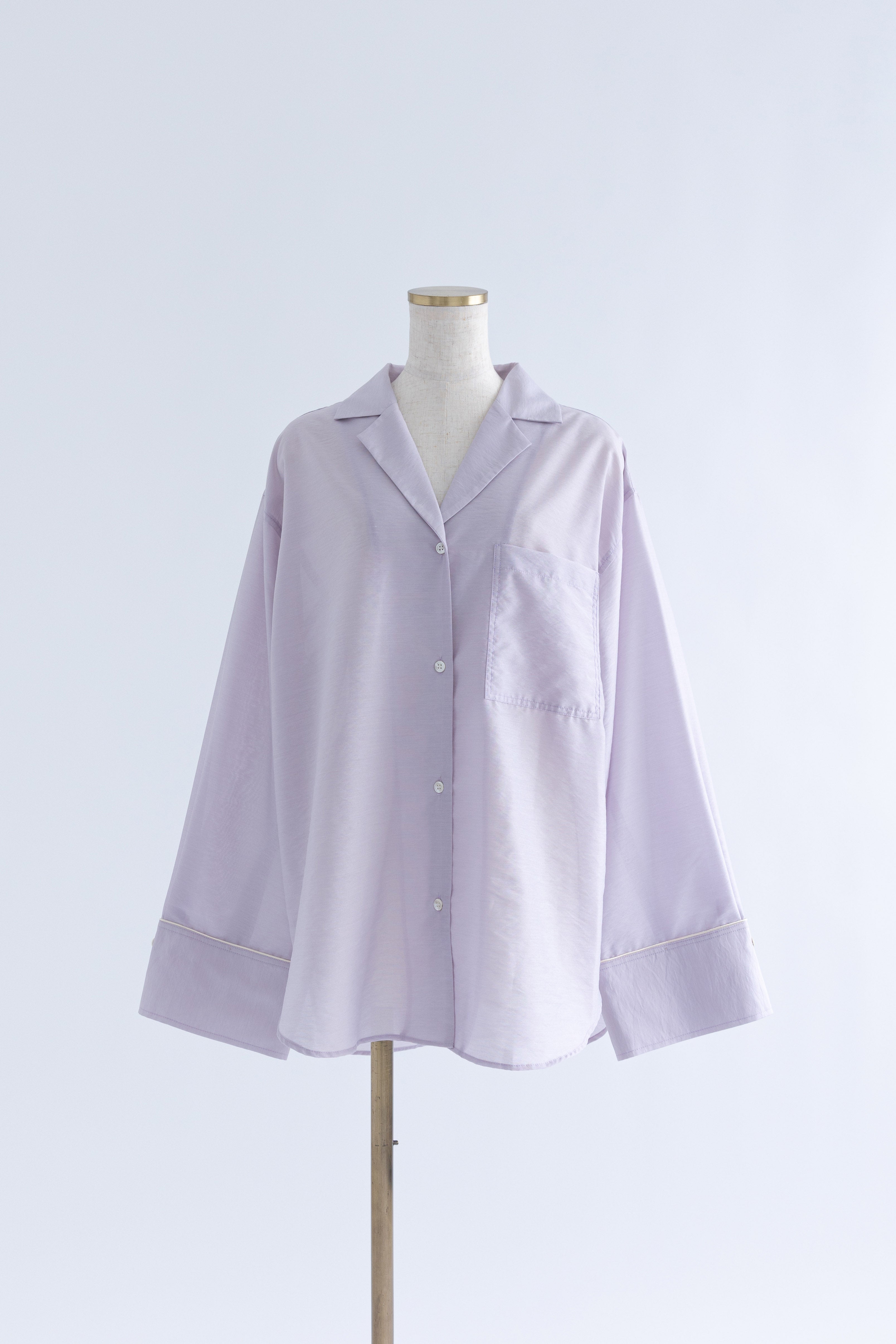 着用カラー:ラベンダー