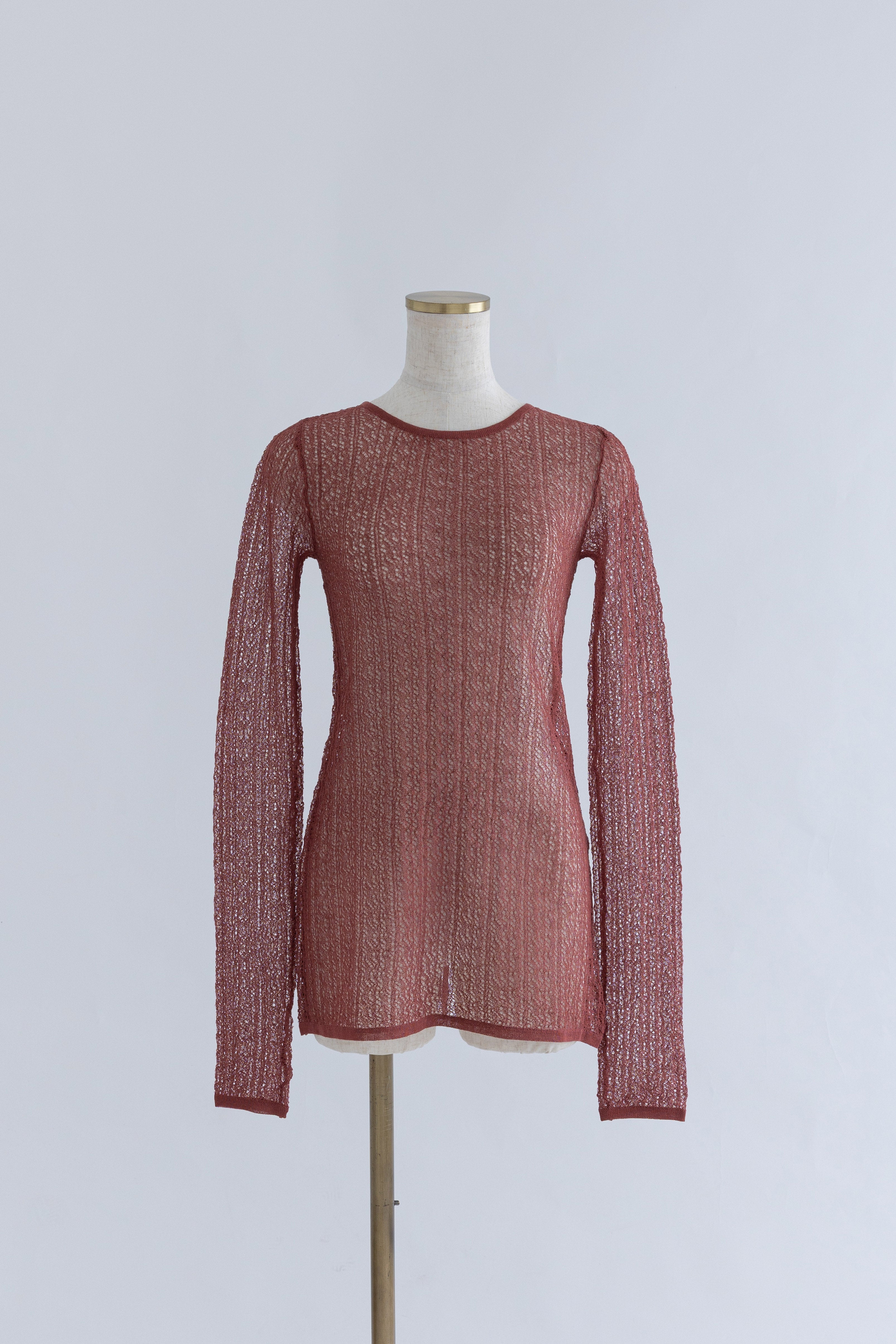 着用カラー:レッド