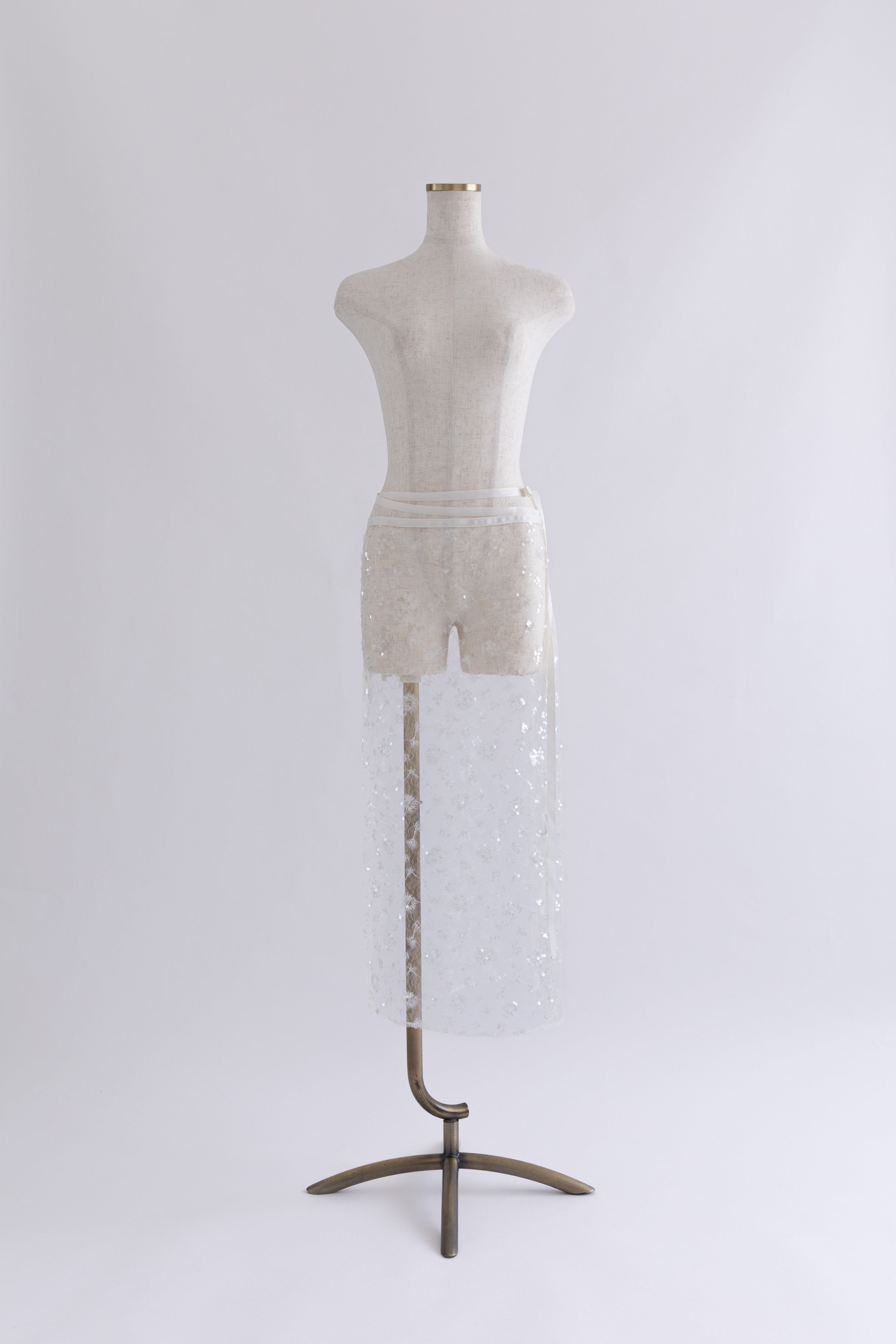 着用カラー:アイボリー