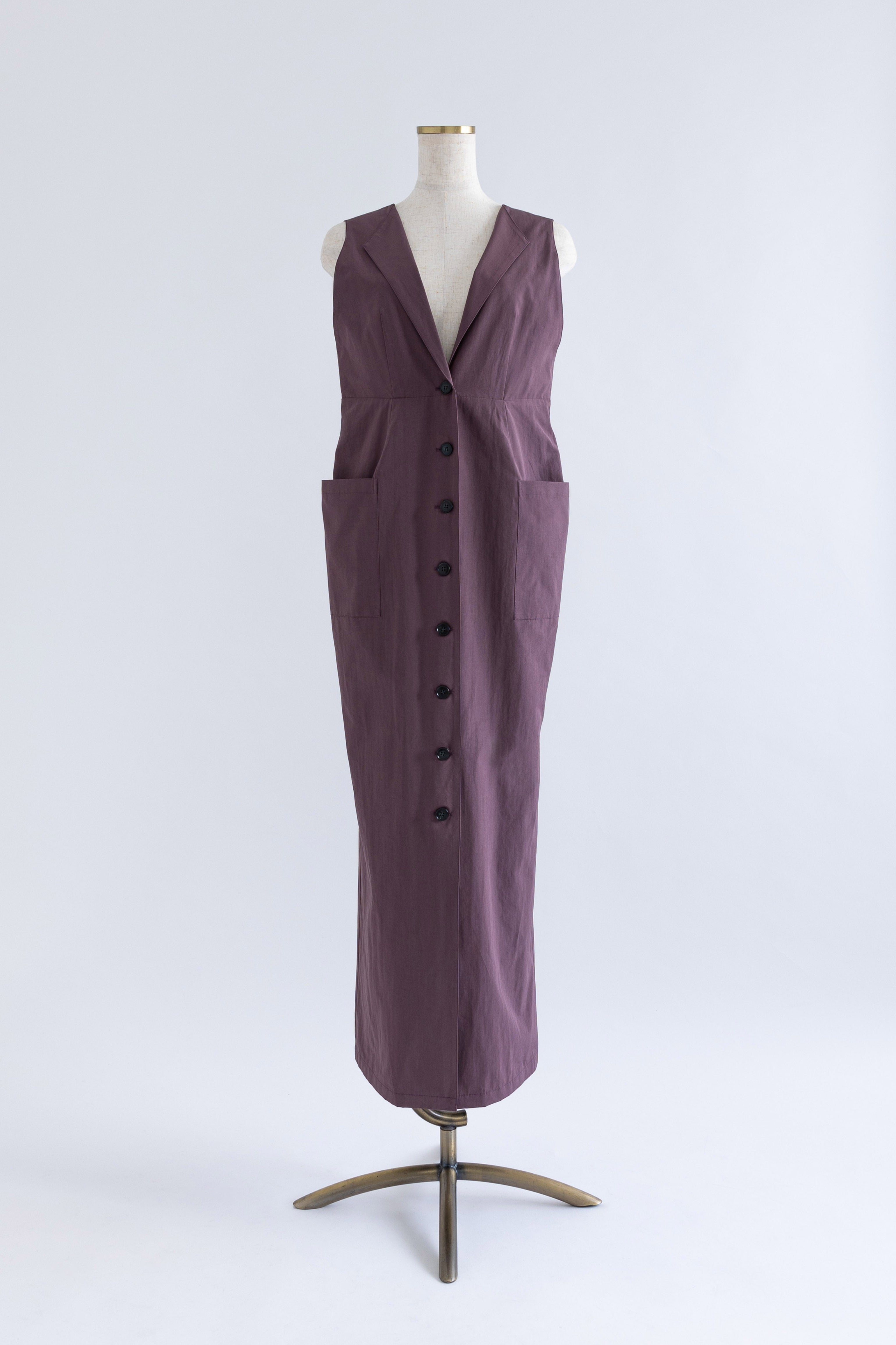 着用カラー:バーガンディ