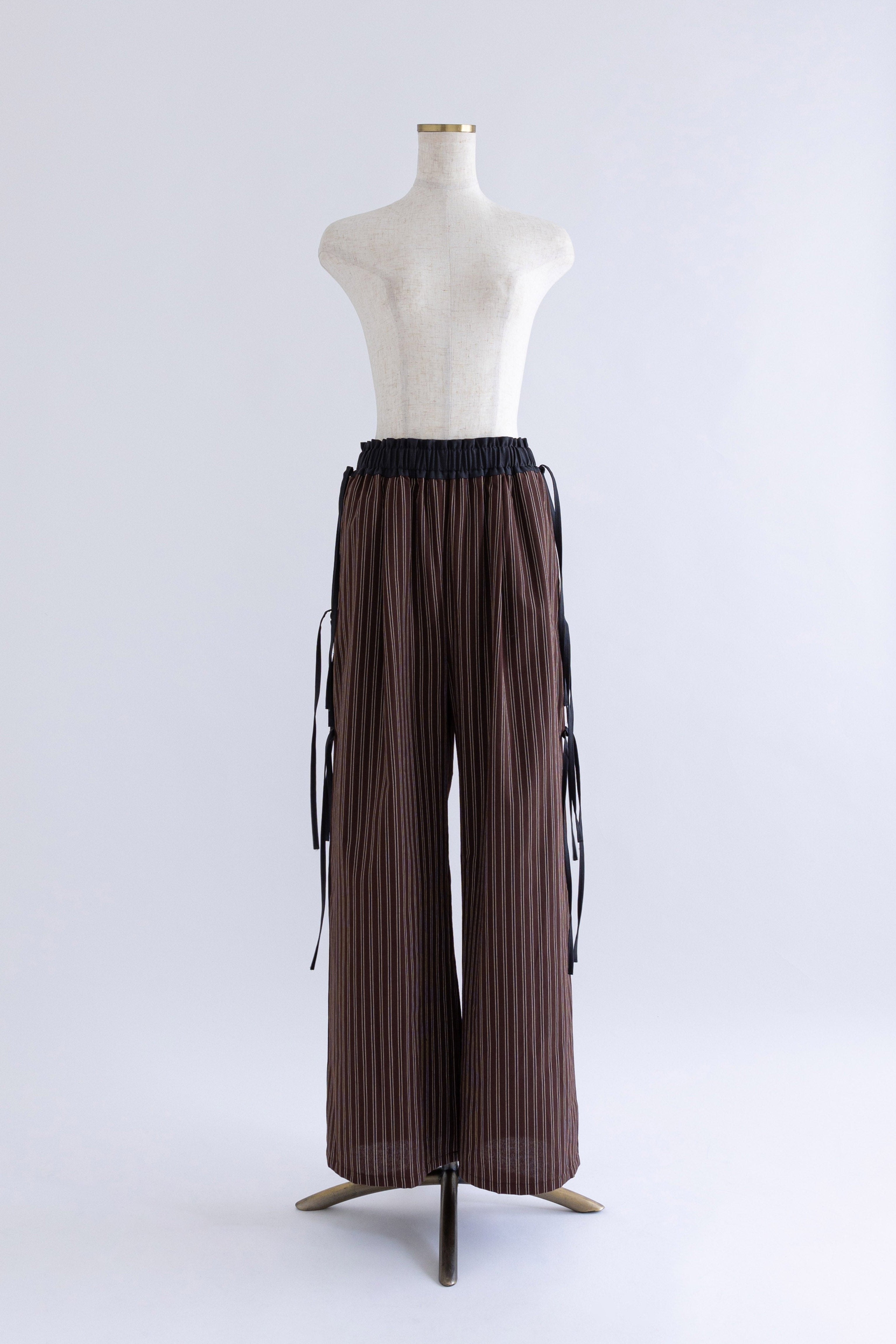 着用カラー:ブラウン