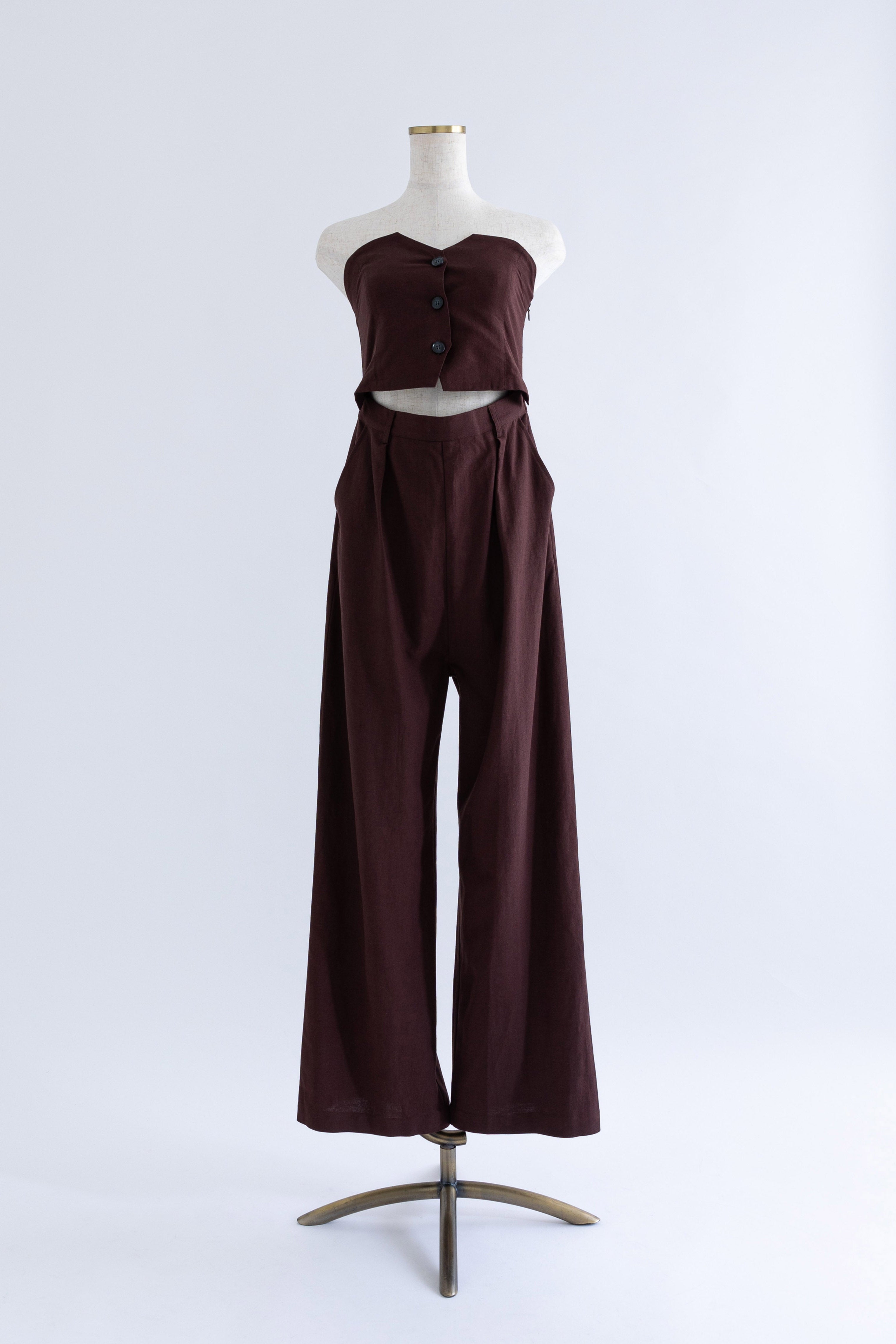 着用カラー:ブラウン