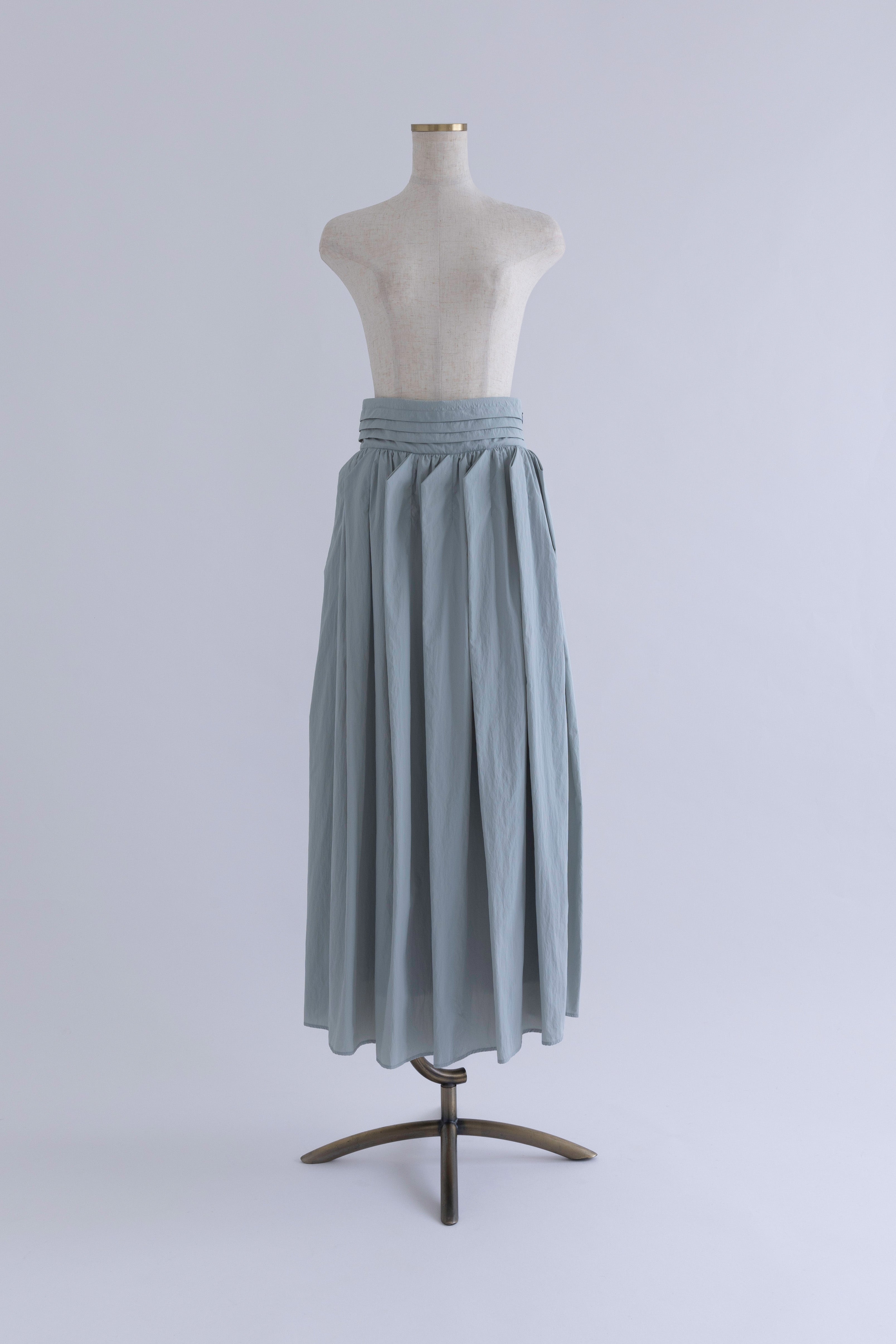 着用カラー:ブルー