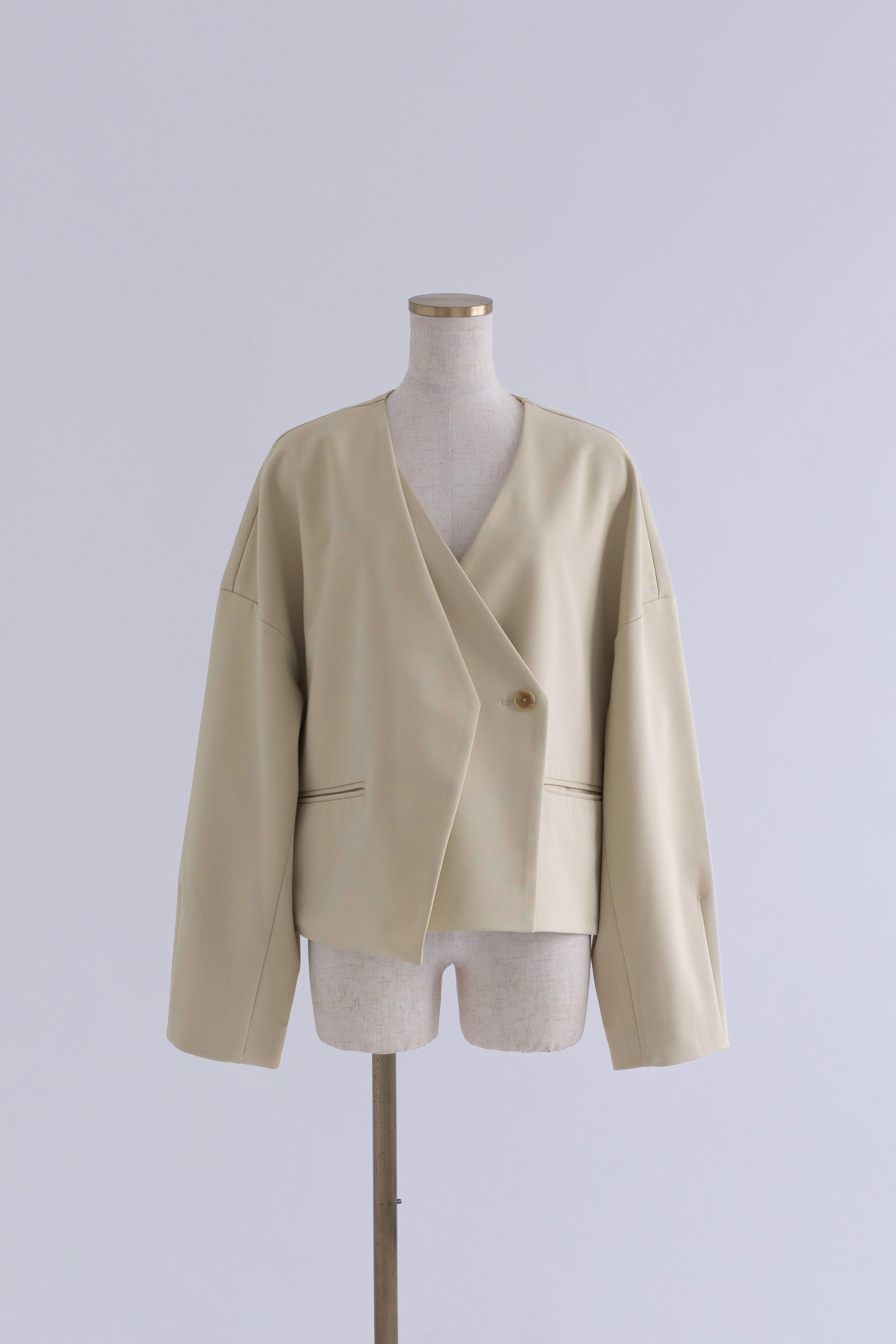 着用カラー:イエロー