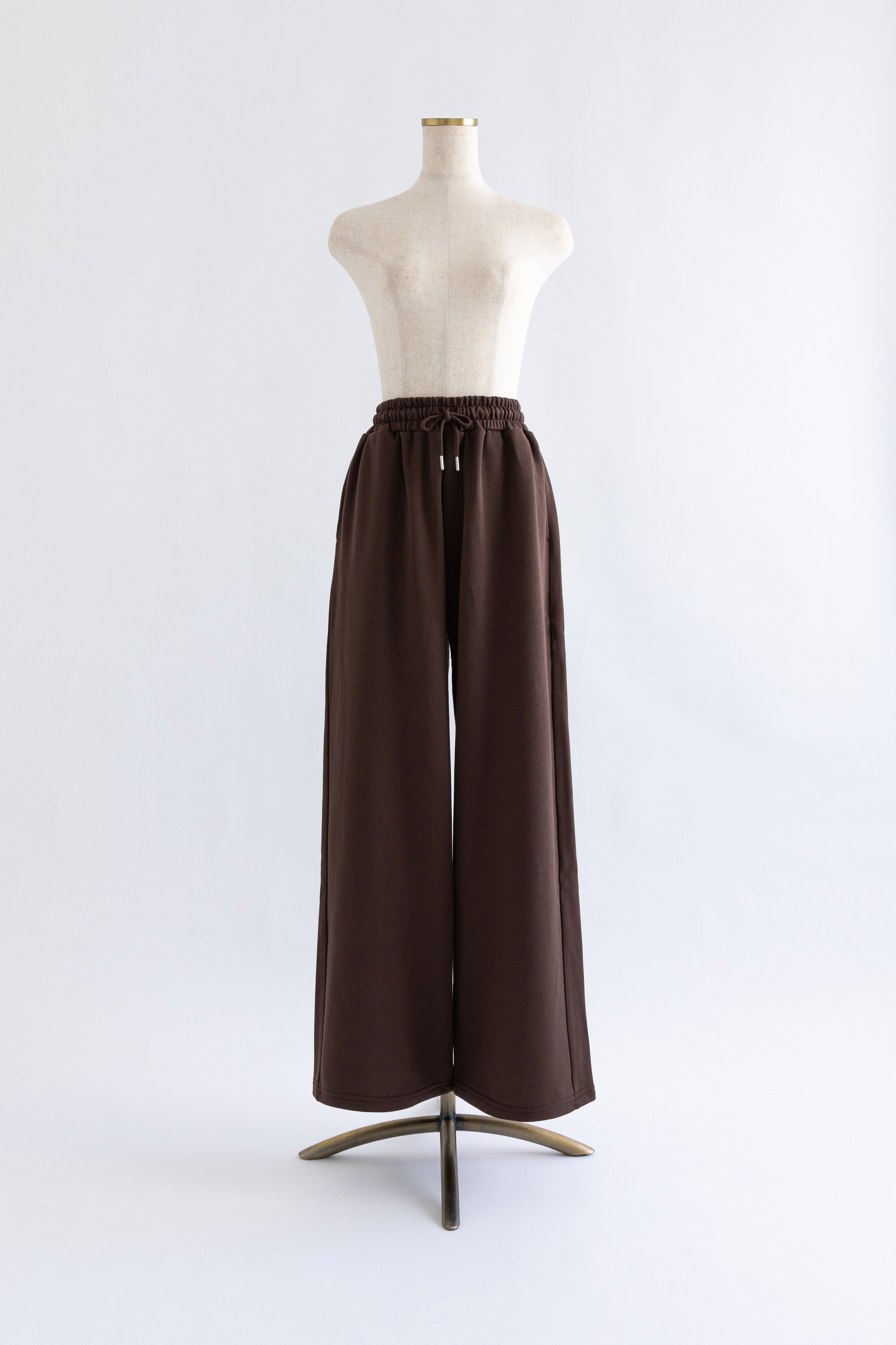 着用カラー:ブラウン