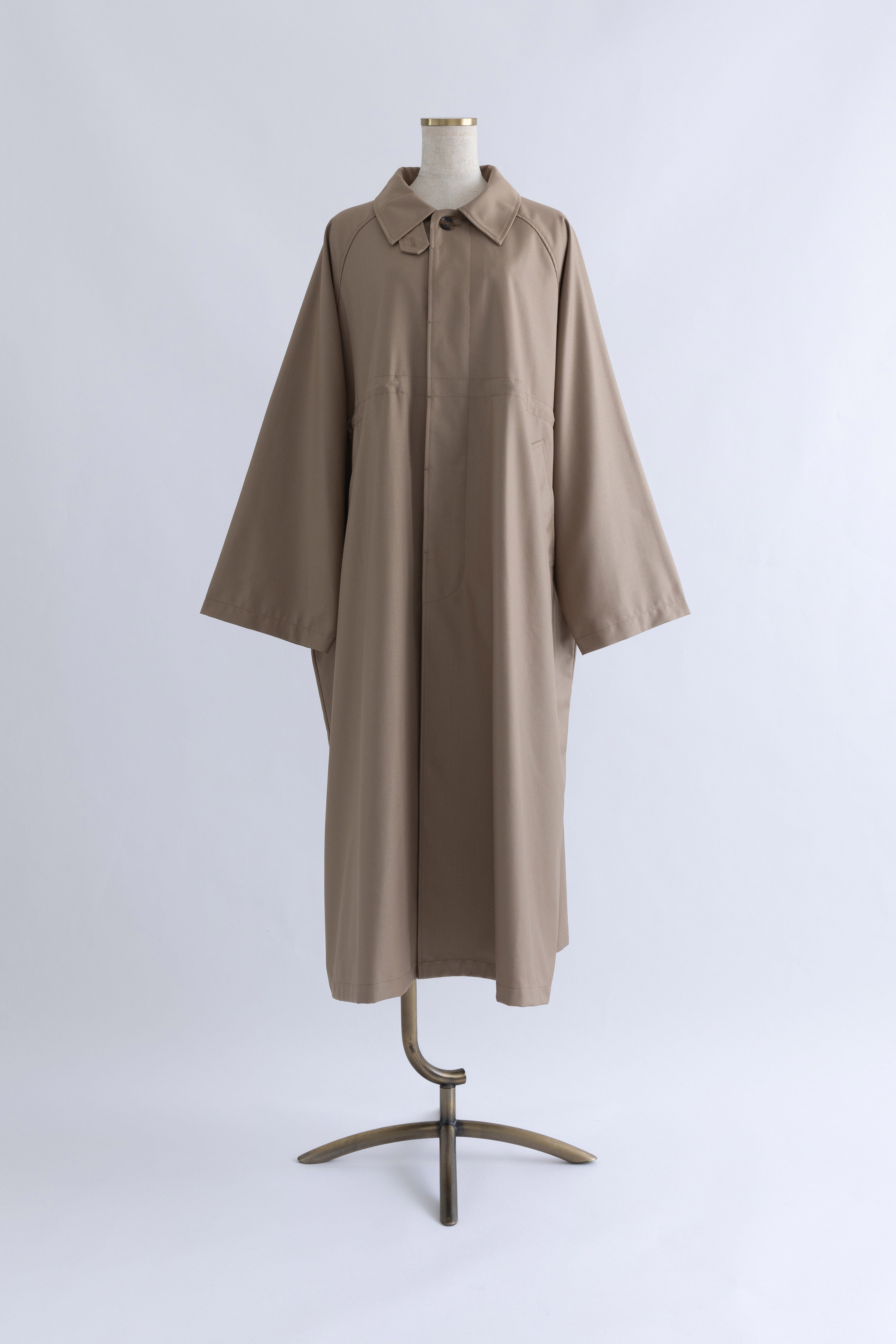 着用カラー:ベージュ