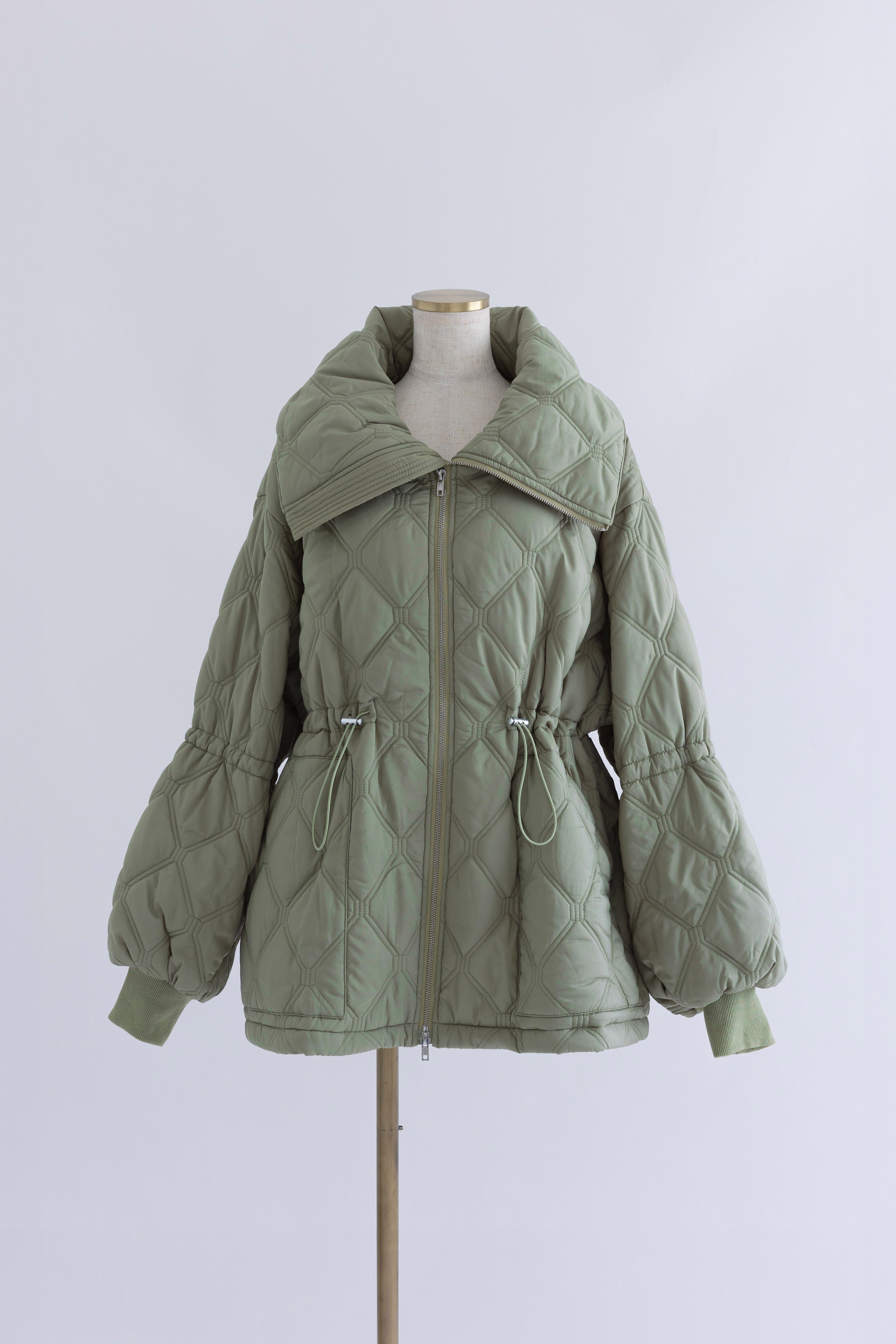 着用カラー:ライトカーキ