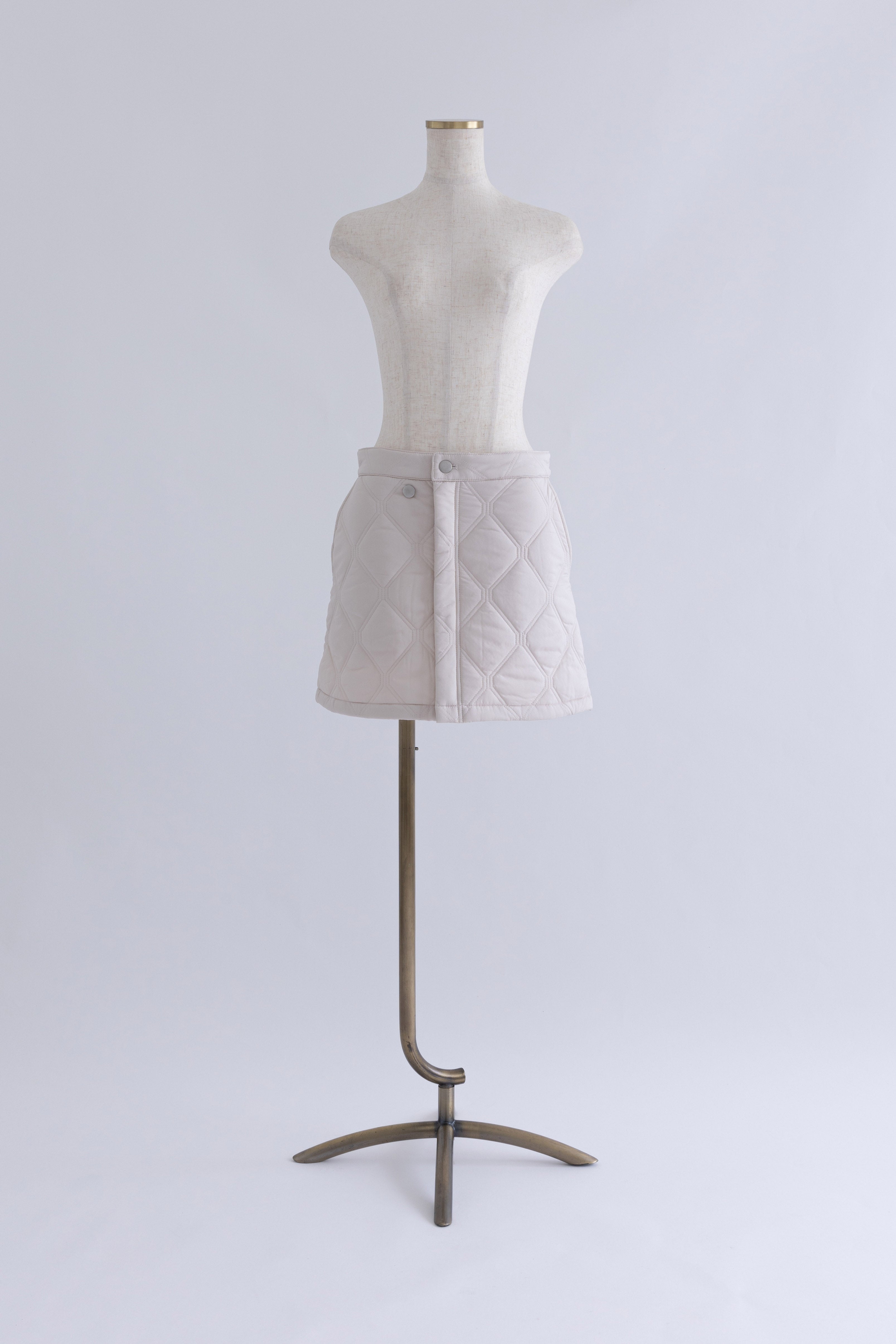 着用カラー:アイボリー