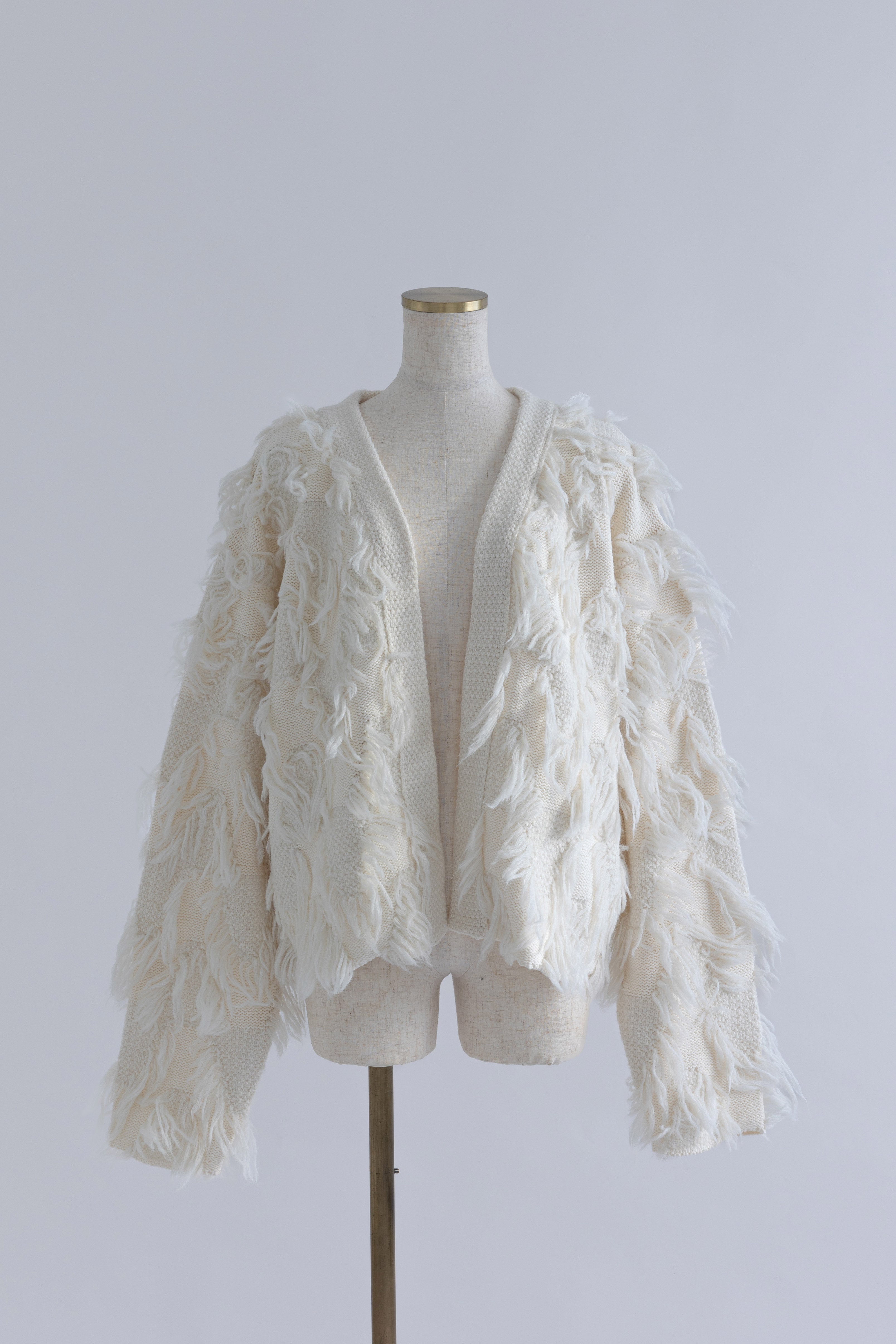 着用カラー:アイボリー