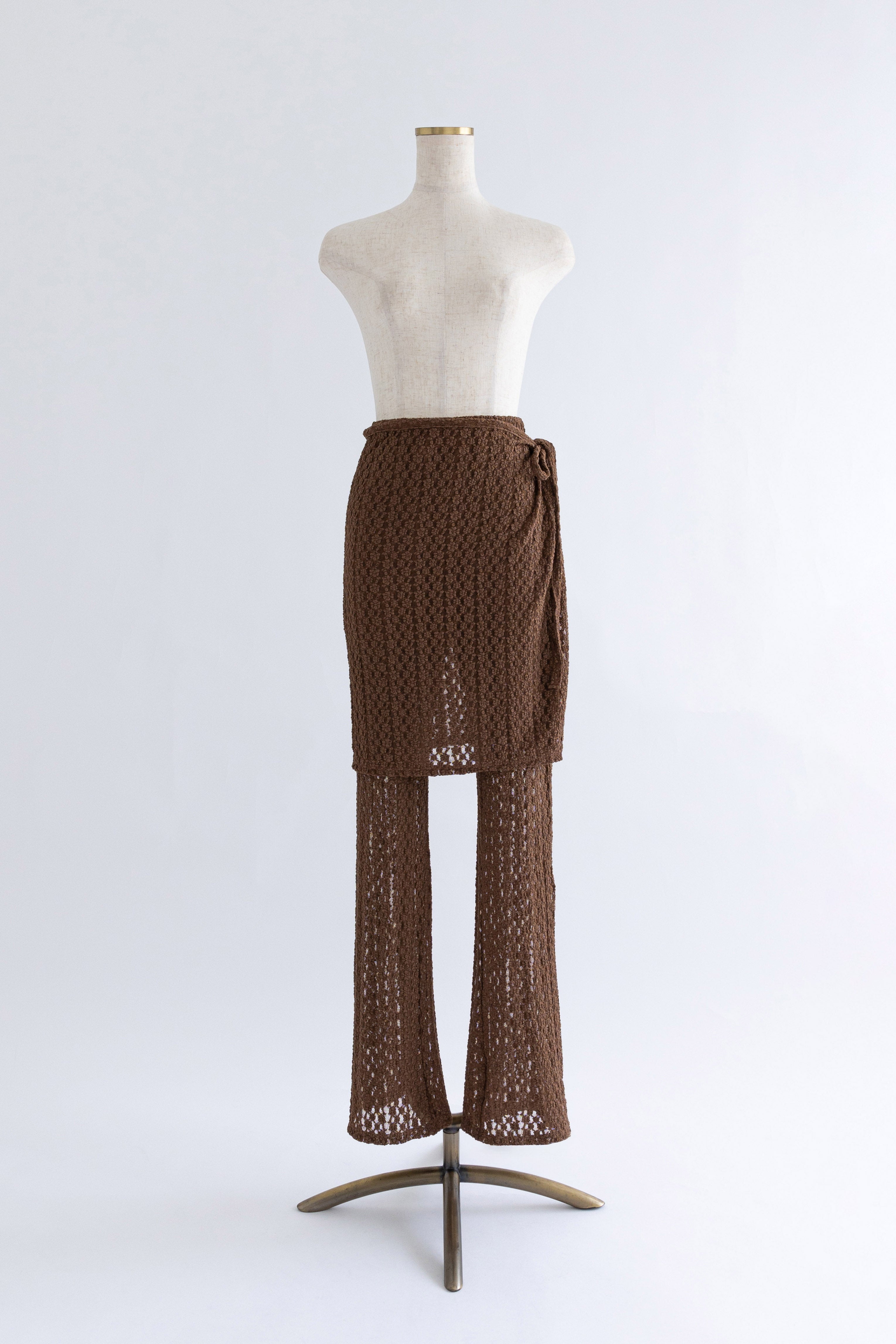 着用カラー:ブラウン