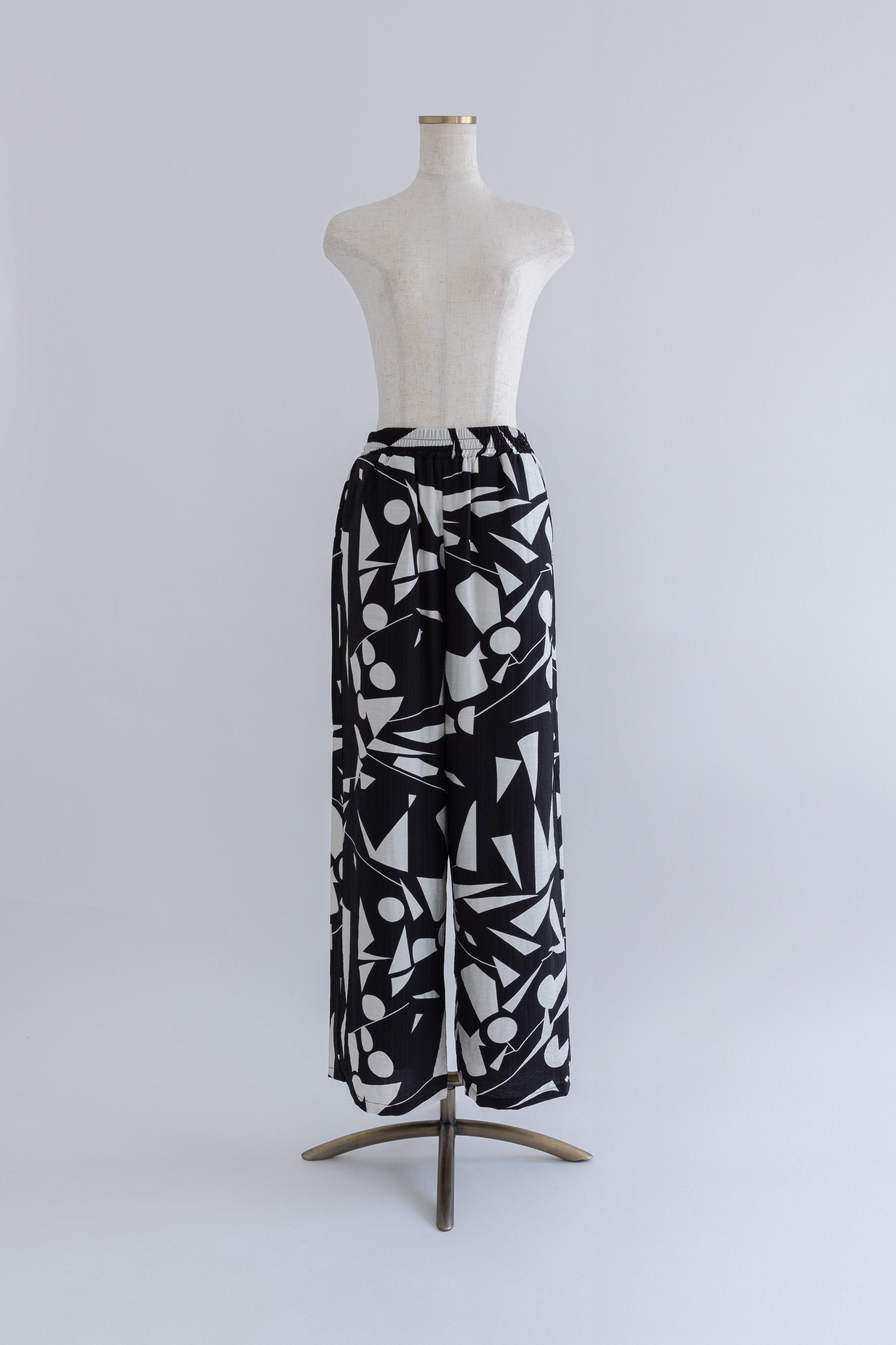 着用カラー:ブラック