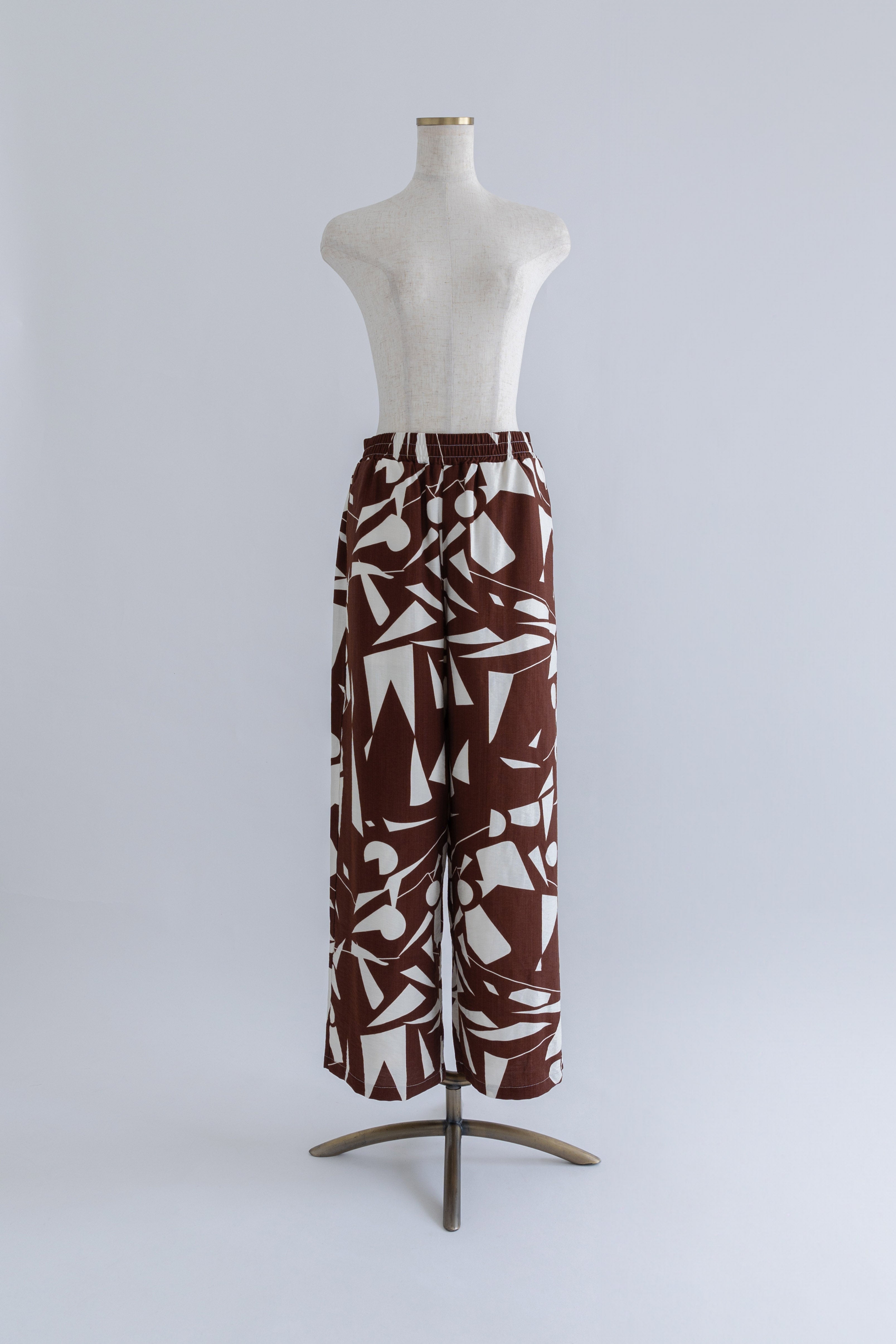 着用カラー:ブラウン