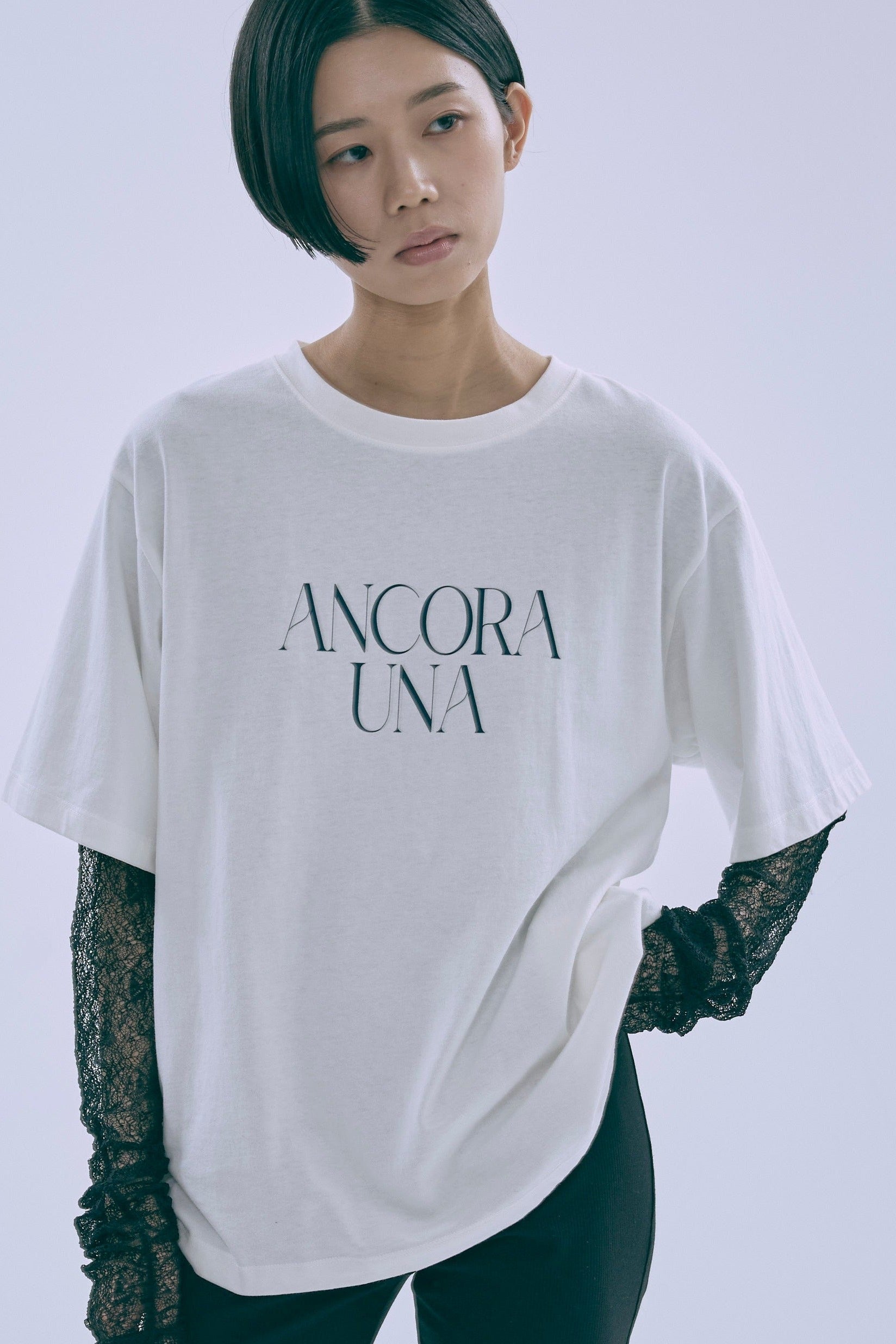 Logo Printed Tee オフホワイト
