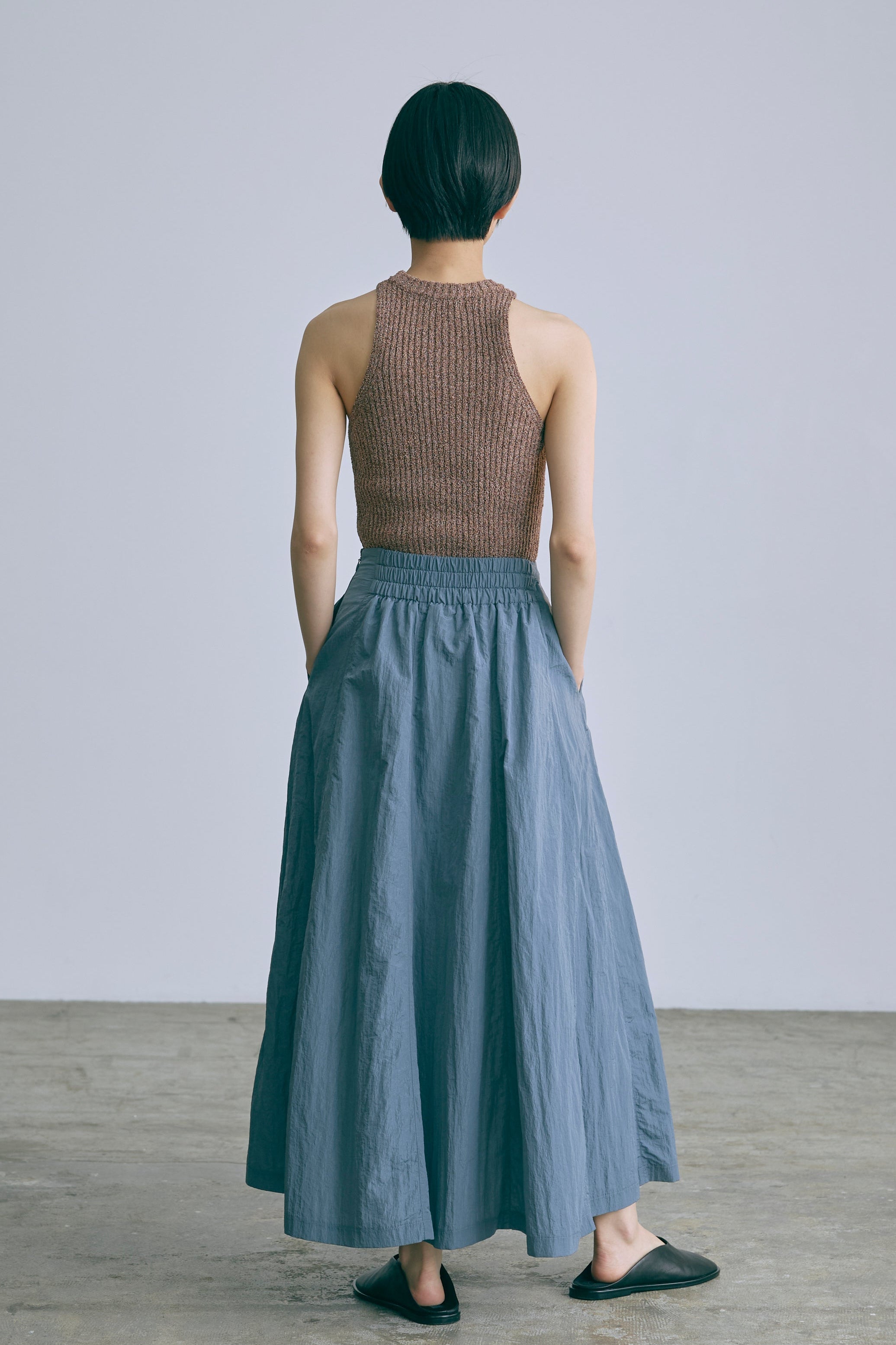 Nylon Taffeta Flared Skirt ブルー model:170cm chii