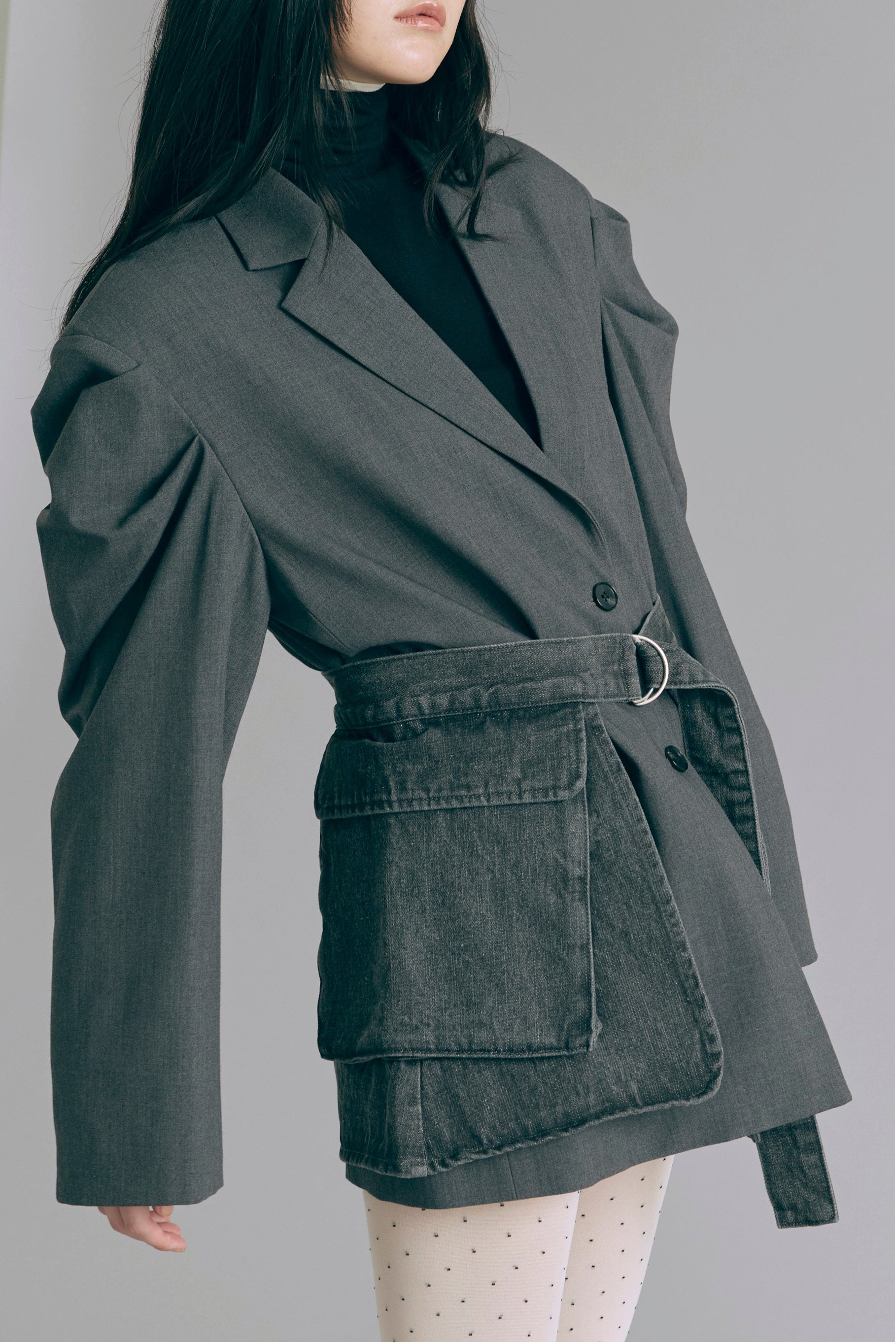 着用カラー:チャコール 着用サイズ:1 モデル身長:165cm