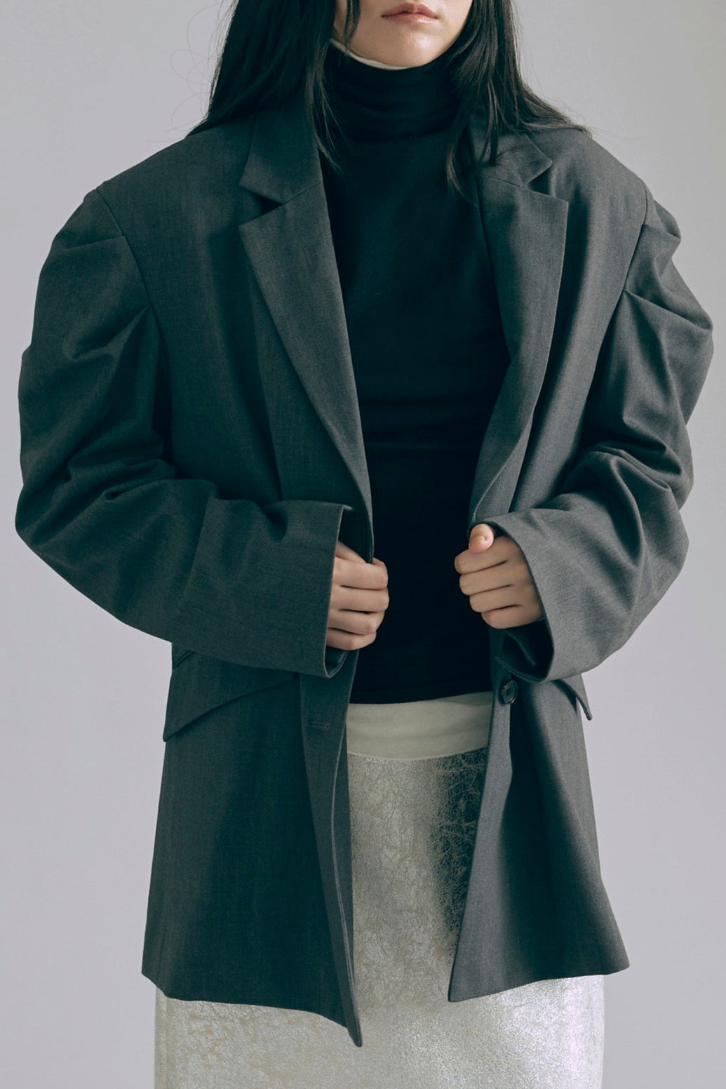 着用カラー:チャコール 着用サイズ:1 モデル身長:165cm