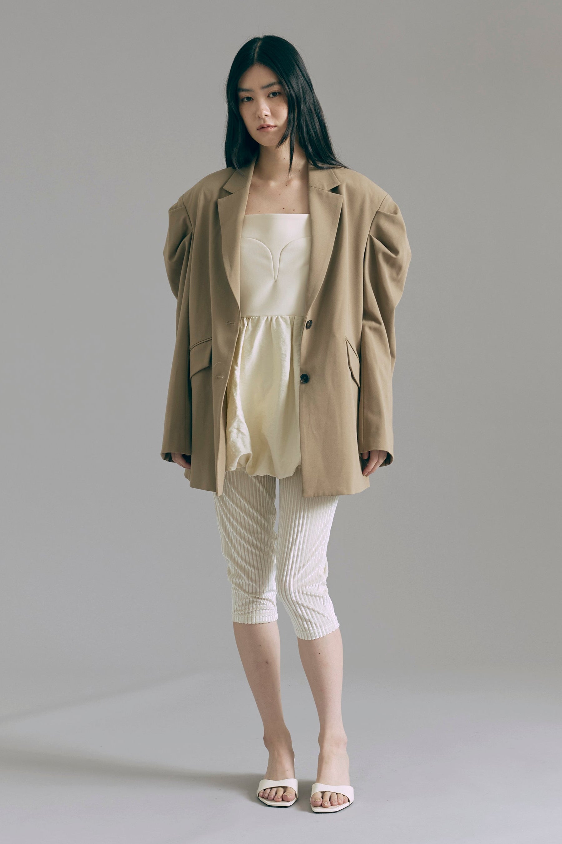 着用カラー:アイボリー 着用サイズ:1 モデル身長:165㎝