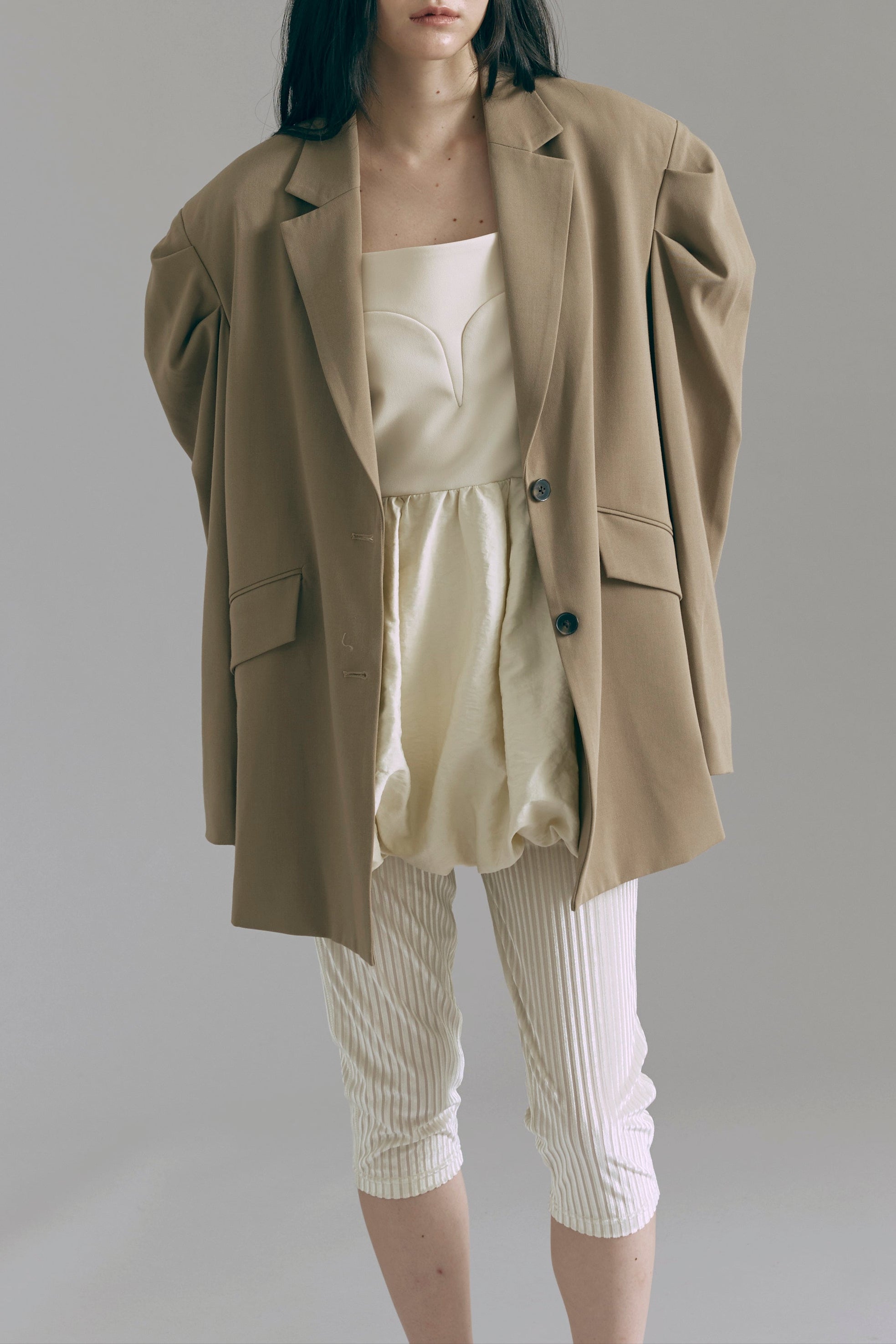 着用カラー:アイボリー 着用サイズ:1 モデル身長:165cm